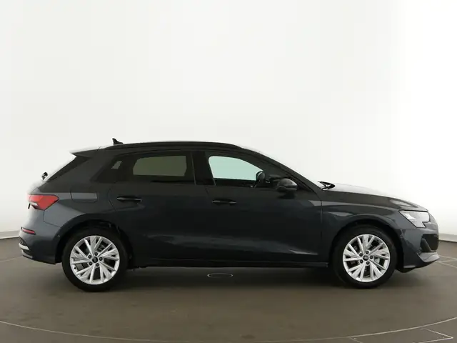 Audi A3 view 9