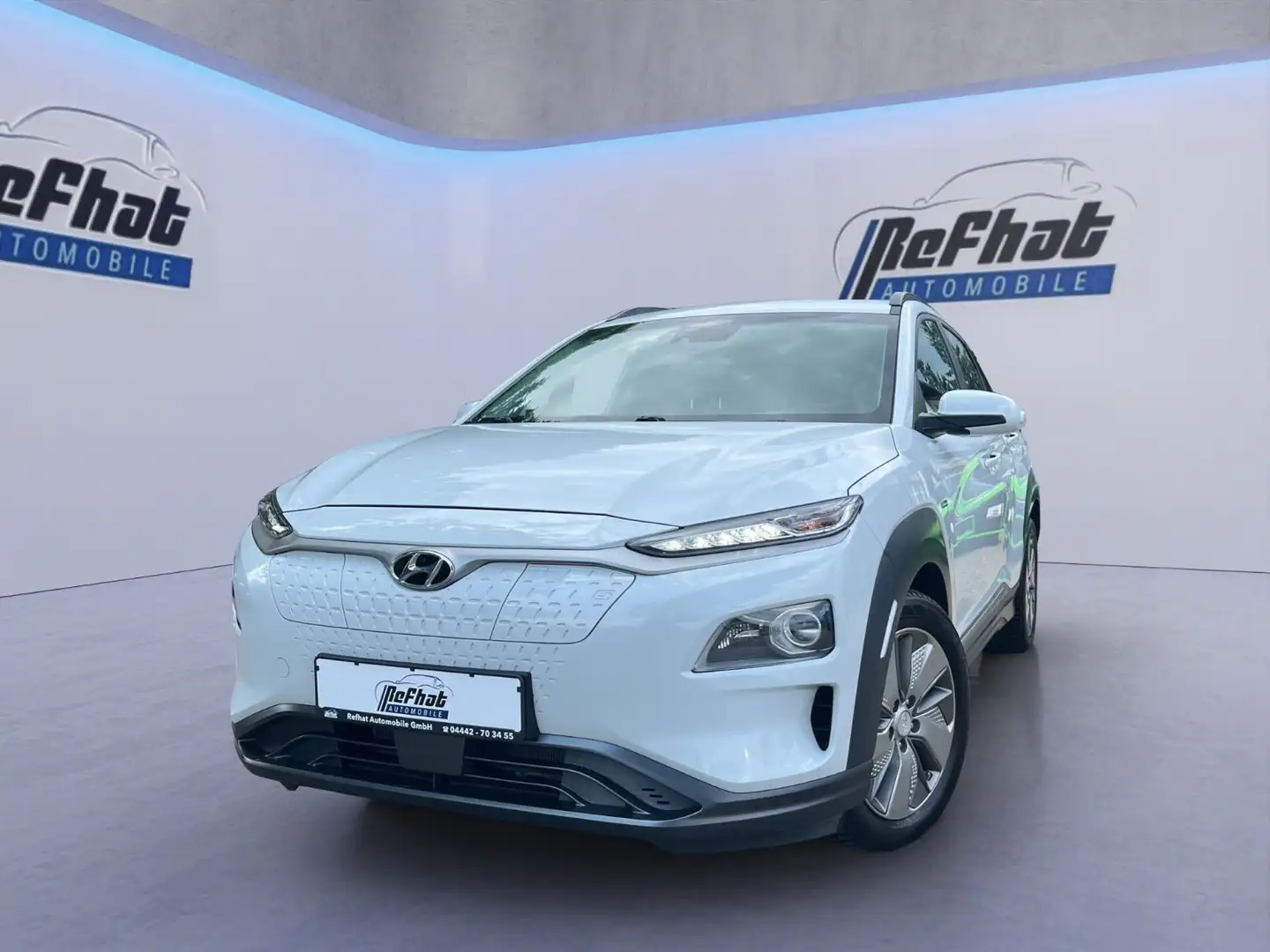 Hyundai KONA Basis Elektro 2WD 2.Hand Weiß - 2