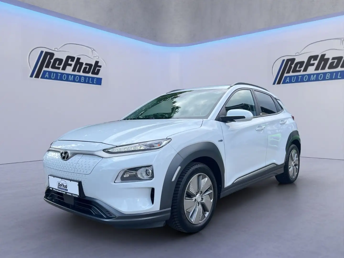 Hyundai KONA Basis Elektro 2WD 2.Hand Weiß - 1