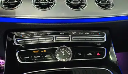 Annonce voiture d'occasion Mercedes-Benz E 400 - CARADIZE