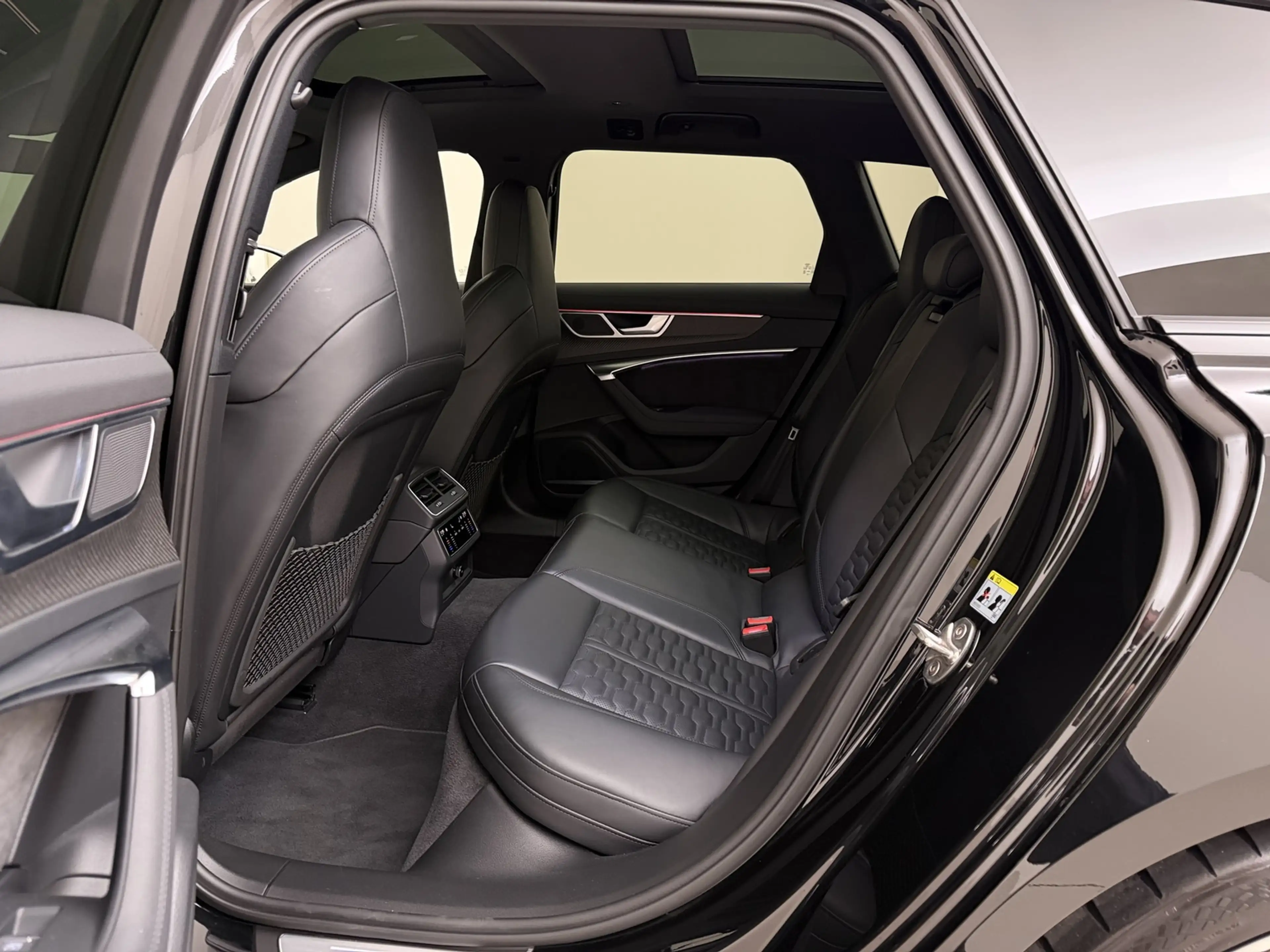 Audi RS6 Avant 4.0 TFSI quattro I Dynamic+ I Pano I Keramis — photo 10