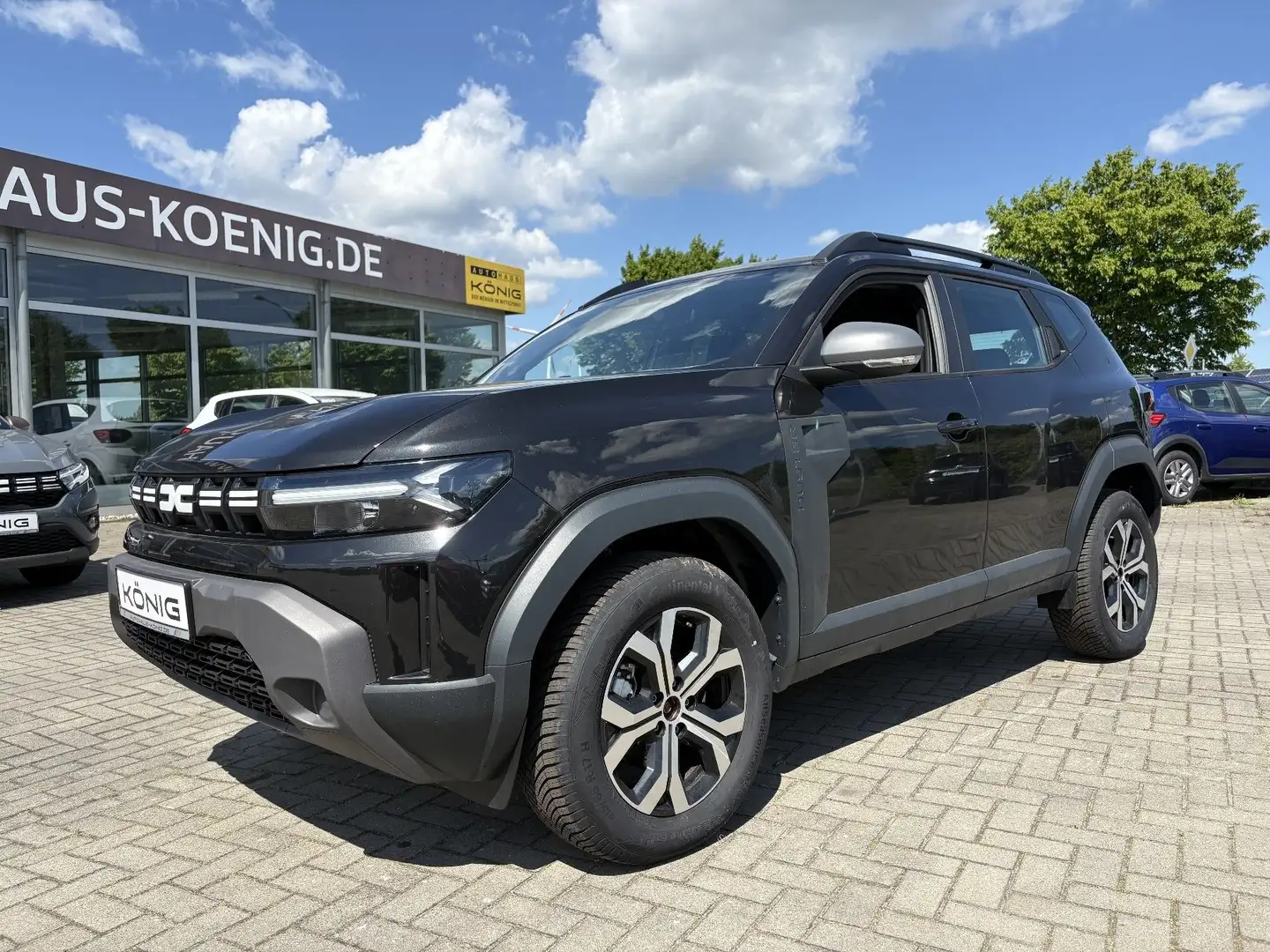 Dacia Duster Expression TCe 130 4x4 Schwarz - 1