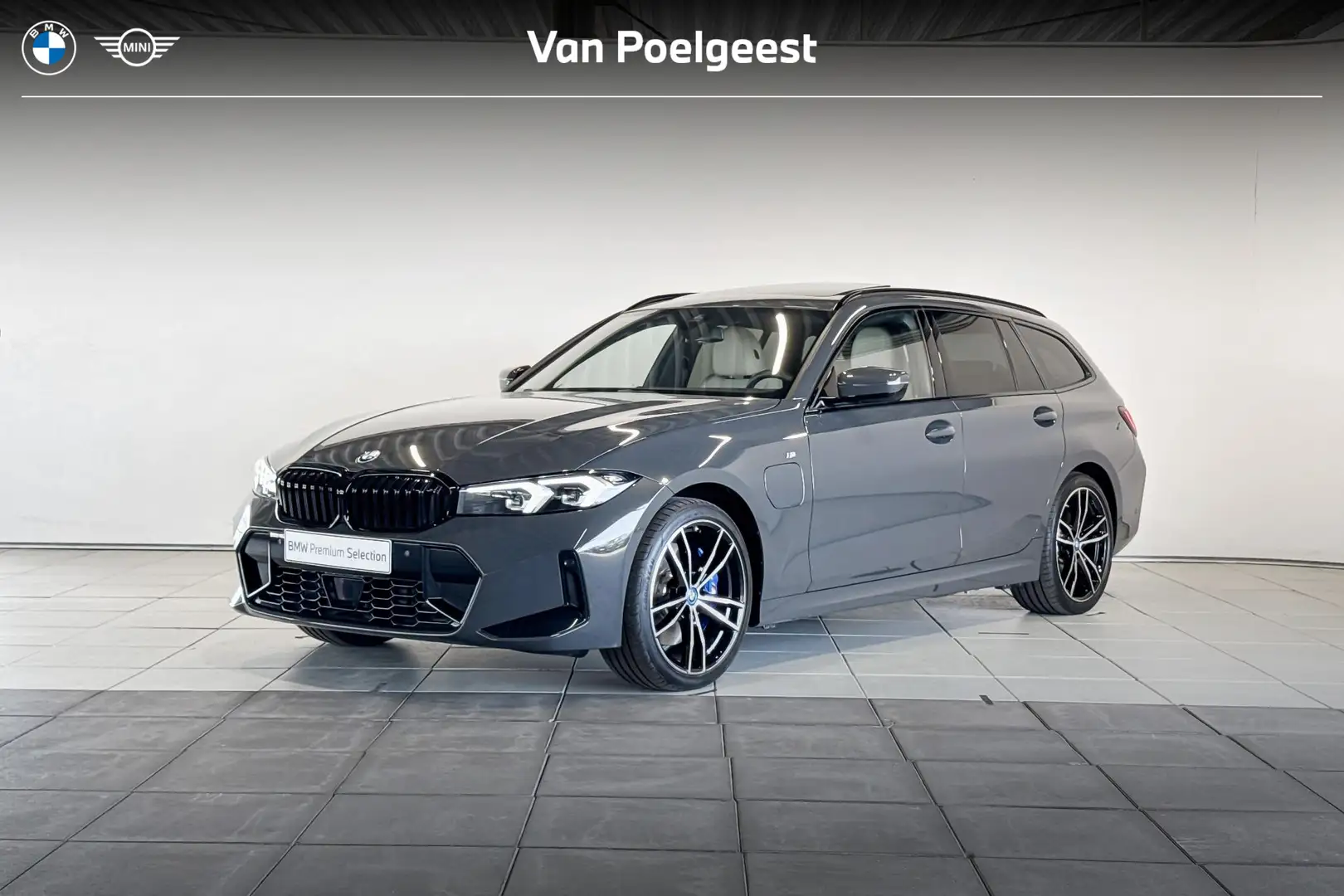 BMW 320 3 Serie Touring 320e M Sportpakket Aut. Grijs - 1