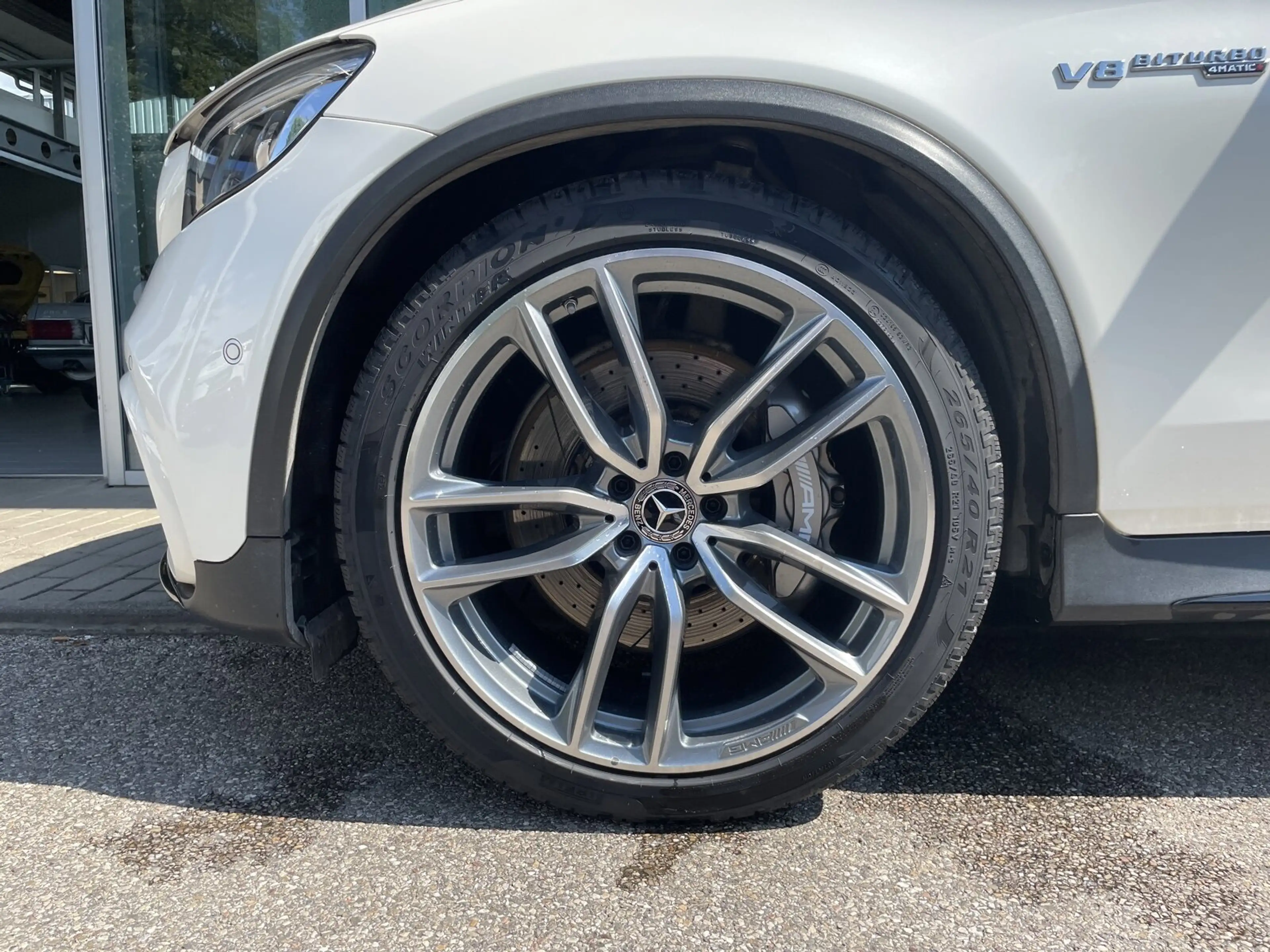 Mercedes-Benz GLC 63 AMG Mercedes-AMG GLC 63 4M+ PANO*AHK*NIGHT*DISTRONIC* — photo 4