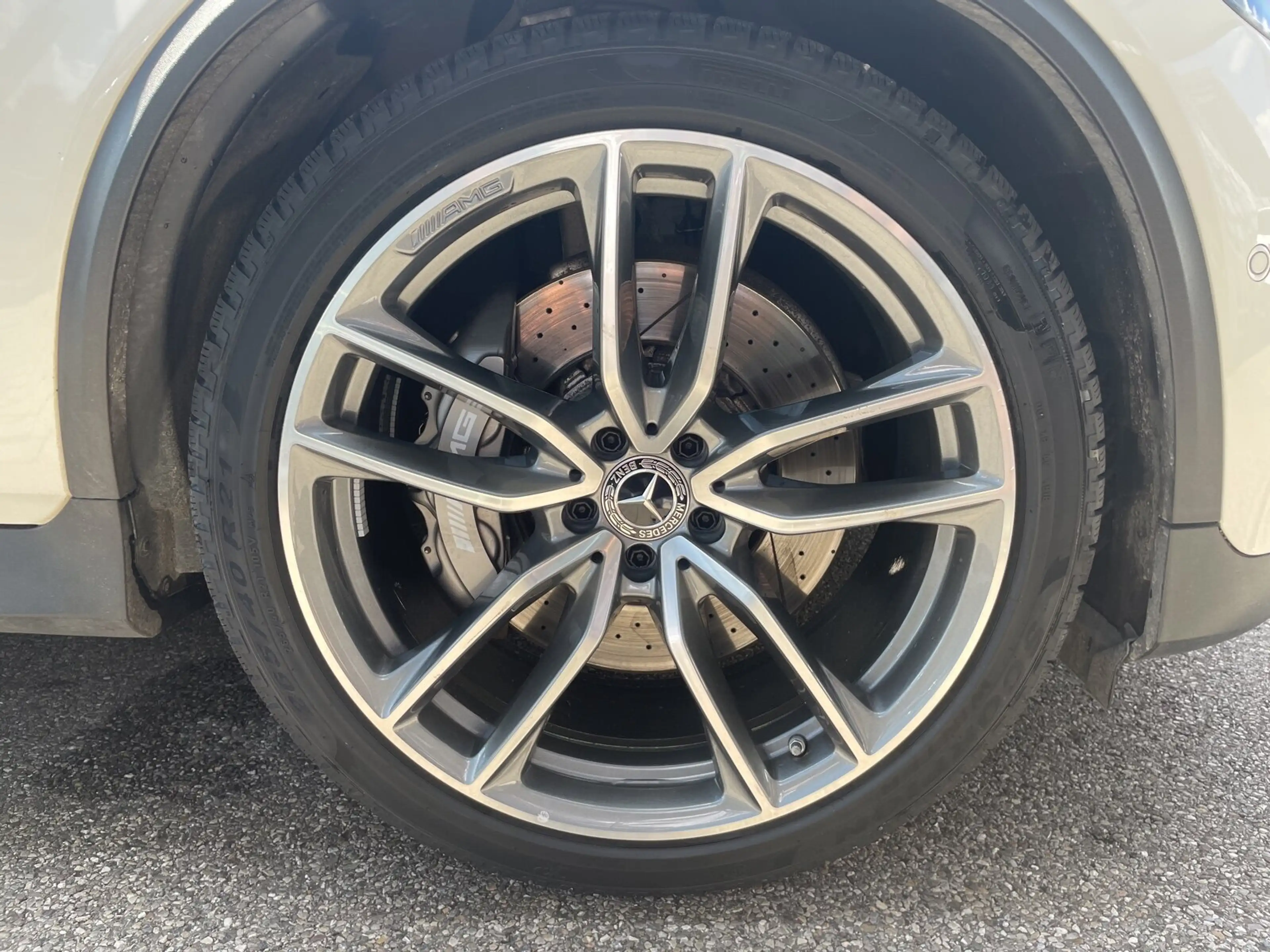 Mercedes-Benz GLC 63 AMG Mercedes-AMG GLC 63 4M+ PANO*AHK*NIGHT*DISTRONIC* — photo 8