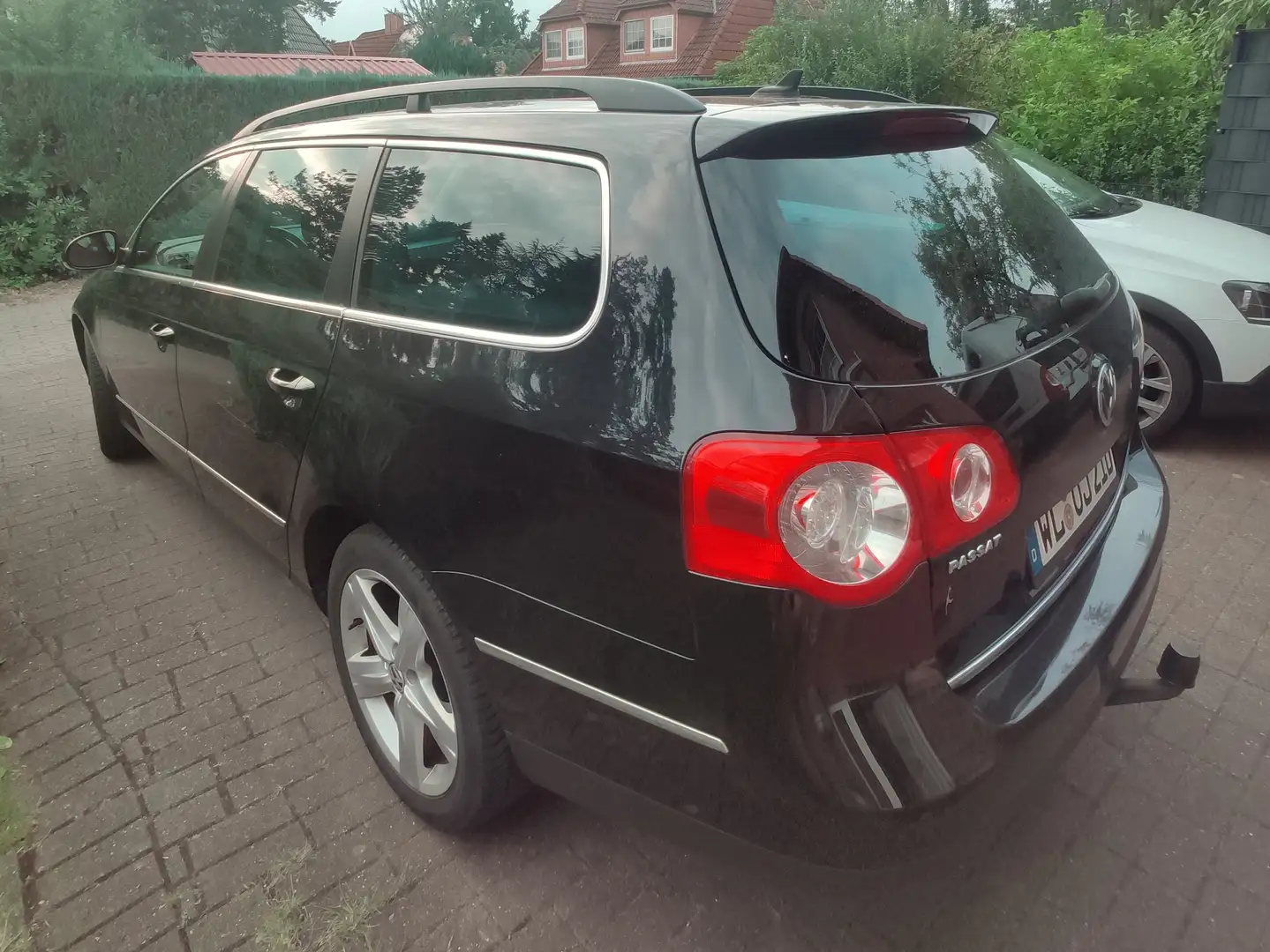 Volkswagen Passat Variant Passat Variant 2.0 TDI DPF Comfortline Schwarz - 2