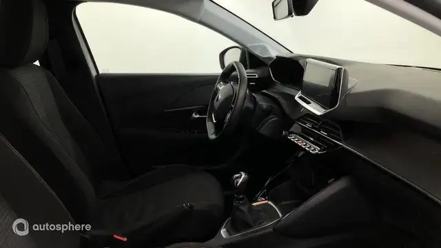 Peugeot 208 view 15