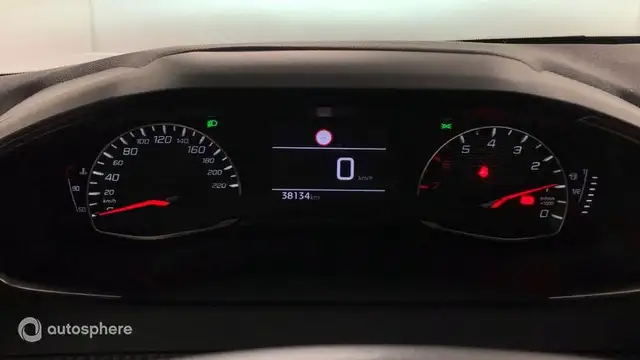 Peugeot 208 view 10