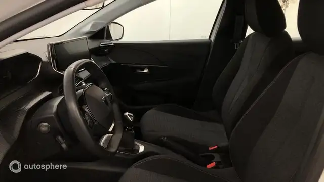 Peugeot 208 view 12