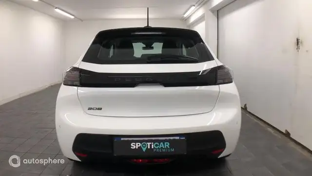 Peugeot 208 view 6