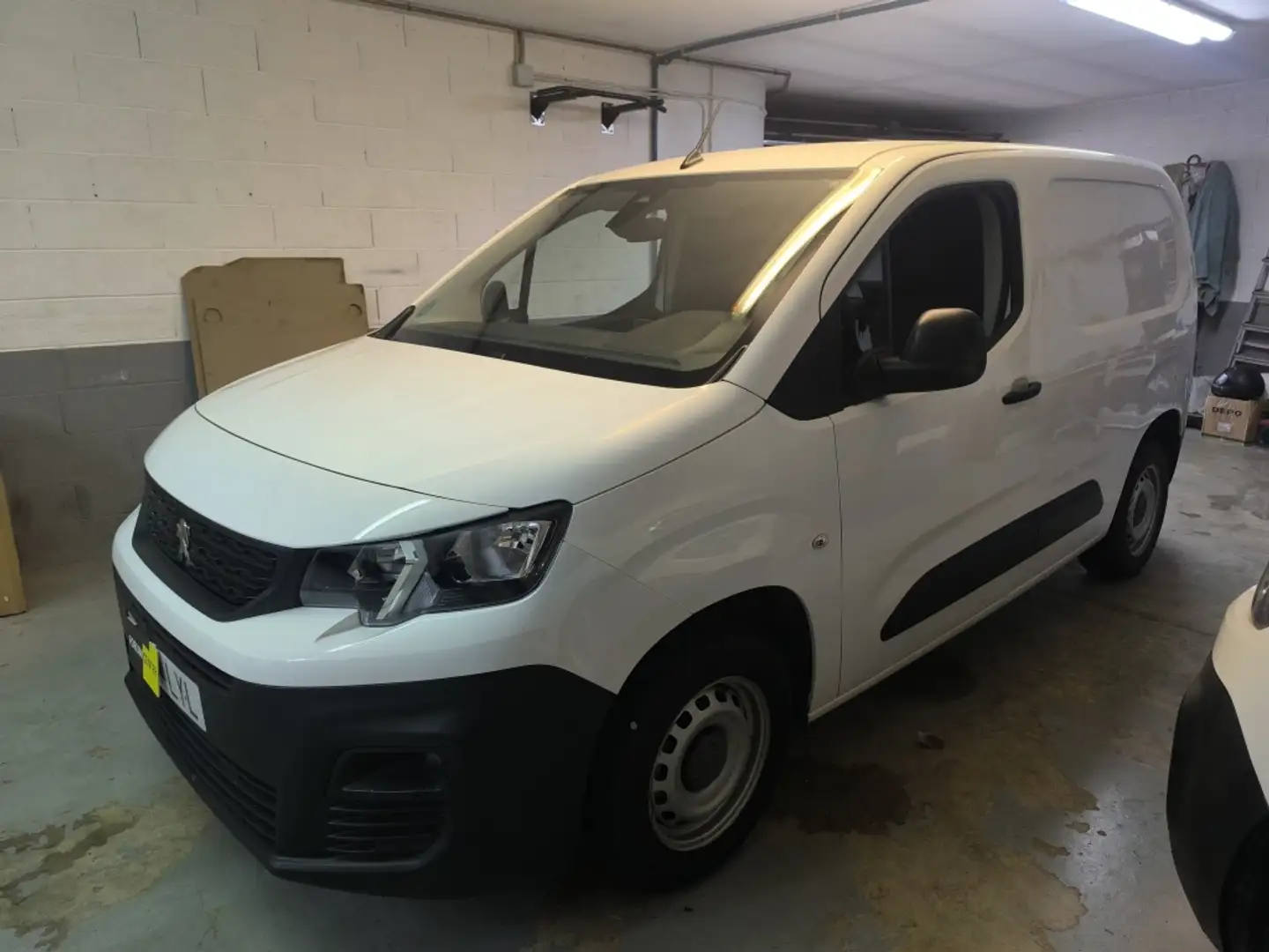 Peugeot Partner 1.5BlueHDI S&S Premium Standard 600kg 100 Blanco - 1