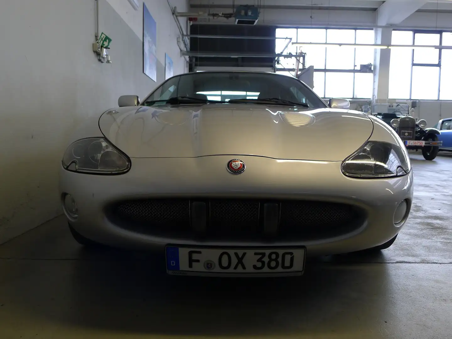 Jaguar XK8 XKR Coupe, sehr gepflegt, deutsches Auto Gümüş rengi - 2