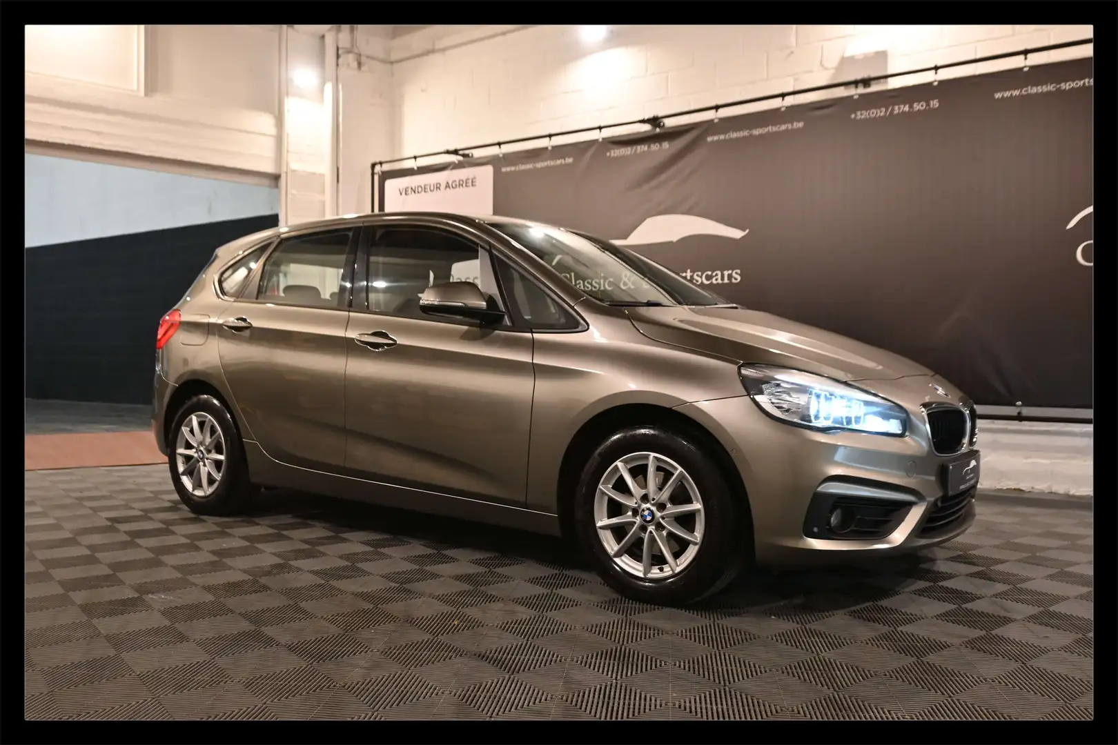 BMW 218 218dA ACTIVE TOURER / AUTO / GPS NAVI / LEDS Gris - 1