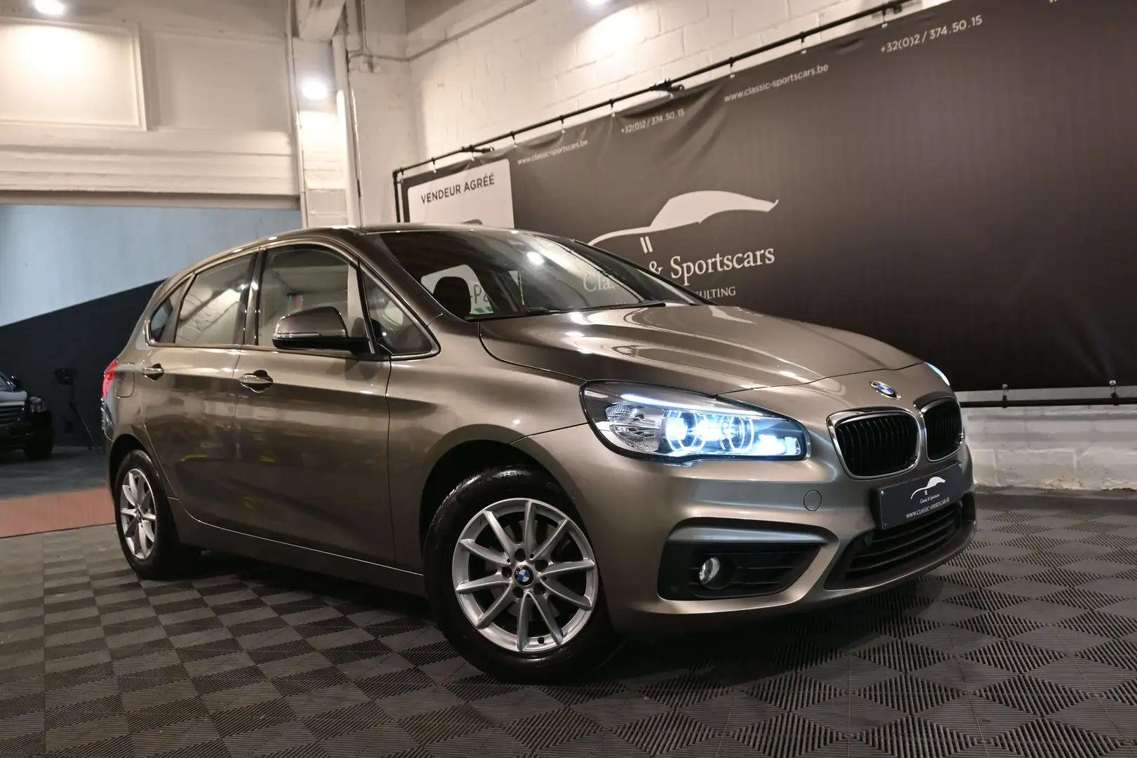 BMW 218 218dA ACTIVE TOURER / AUTO / GPS NAVI / LEDS Gris - 2