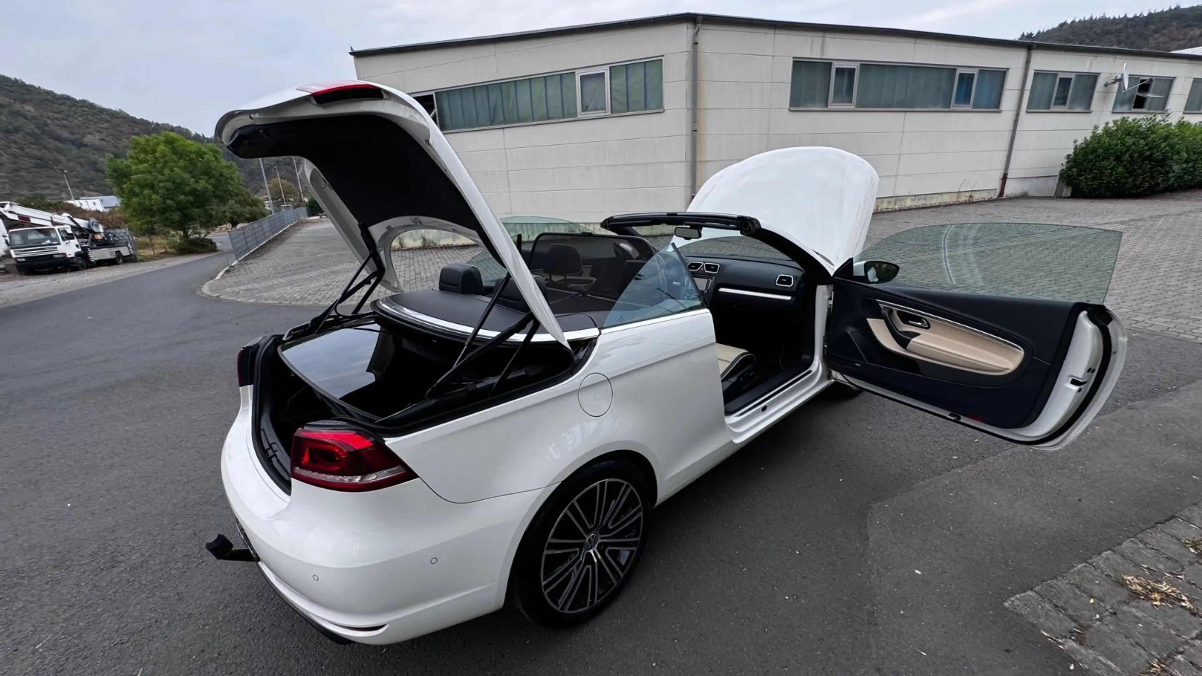 Volkswagen Eos 2,0T DSG Exclusive abs.Voll! a1.Hd Scheck.FP! — photo 6
