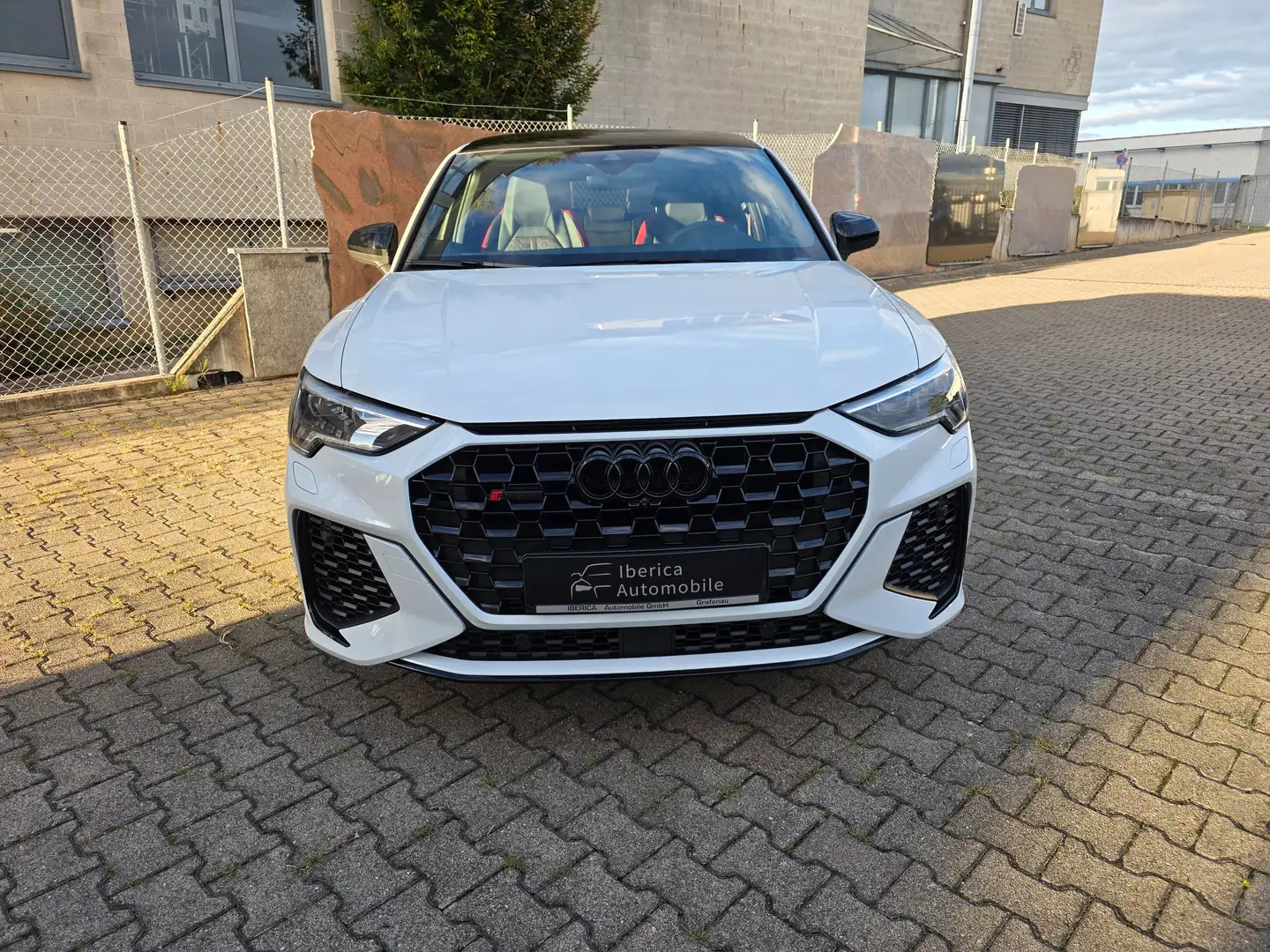 Audi RS Q3 SPORTBACK*PANO*AHK*ALCANTARA*SONOS Weiß - 2