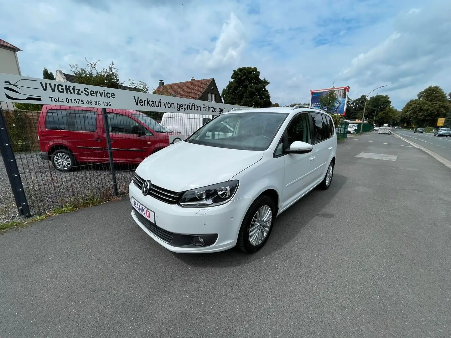 Volkswagen Touran Cup EcoFuel CNG "7-Sitzer" TÜV 02/2027! Weiß - 2