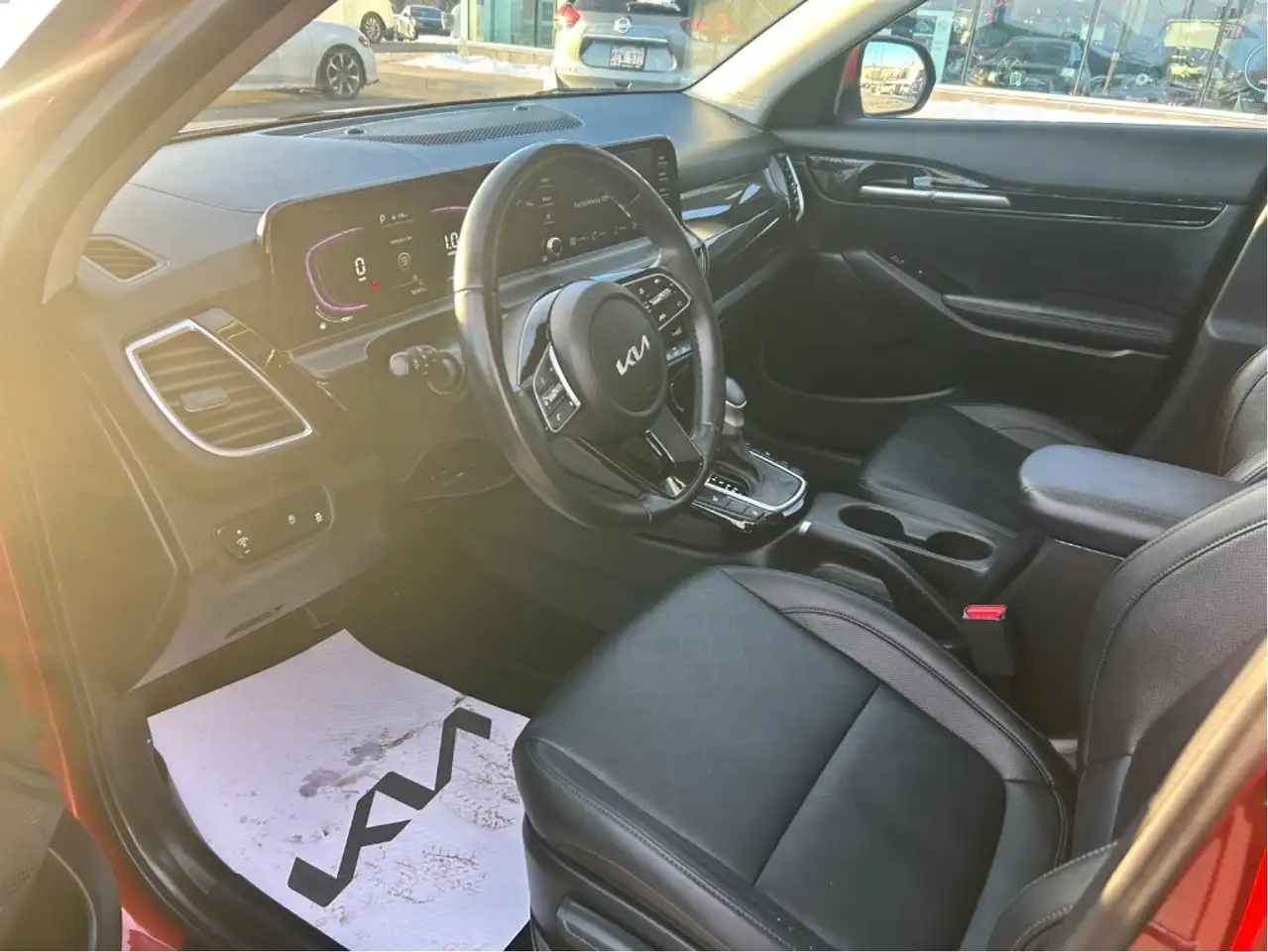 Kia Seltos снимка Kia Seltos