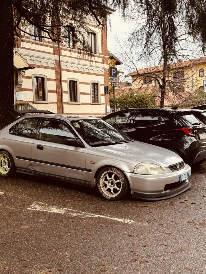 Honda Civic 3p 1.6 ES, foto 2