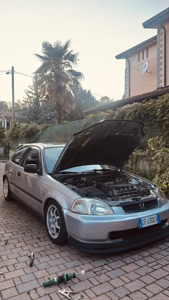Honda Civic 3p 1.6 ES, foto 3