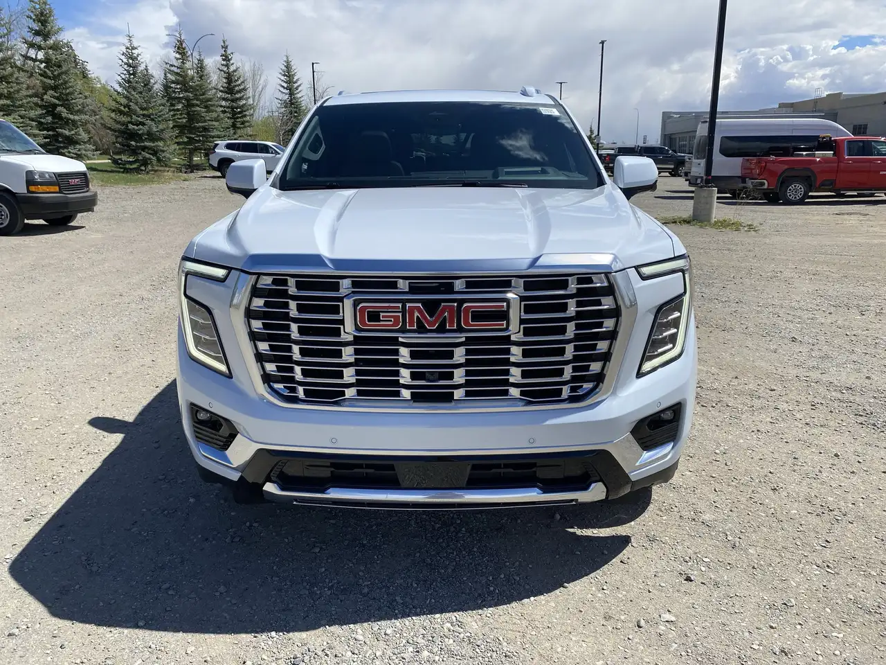 GMC Yukon photo GMC Yukon