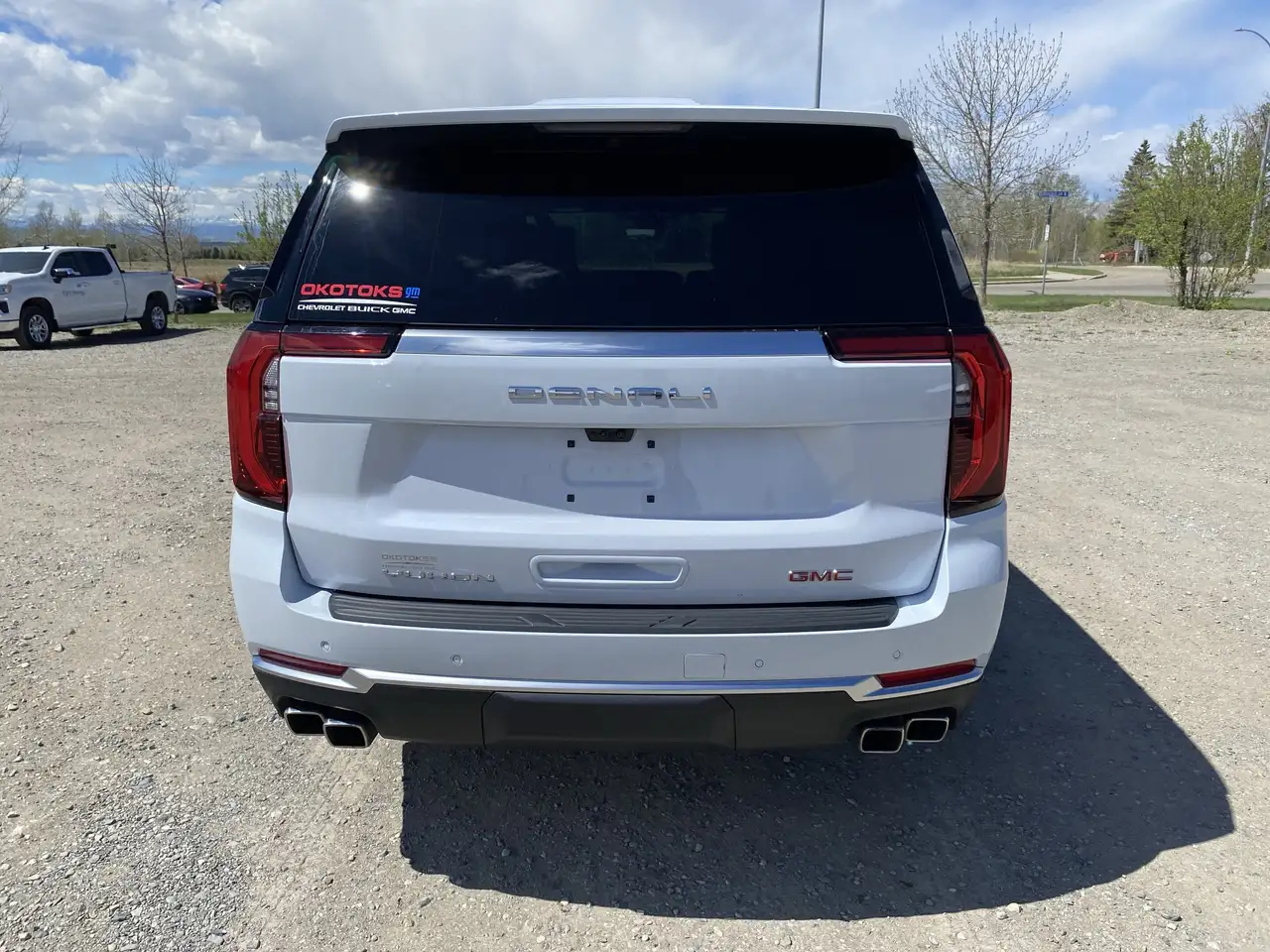 GMC Yukon photo GMC Yukon