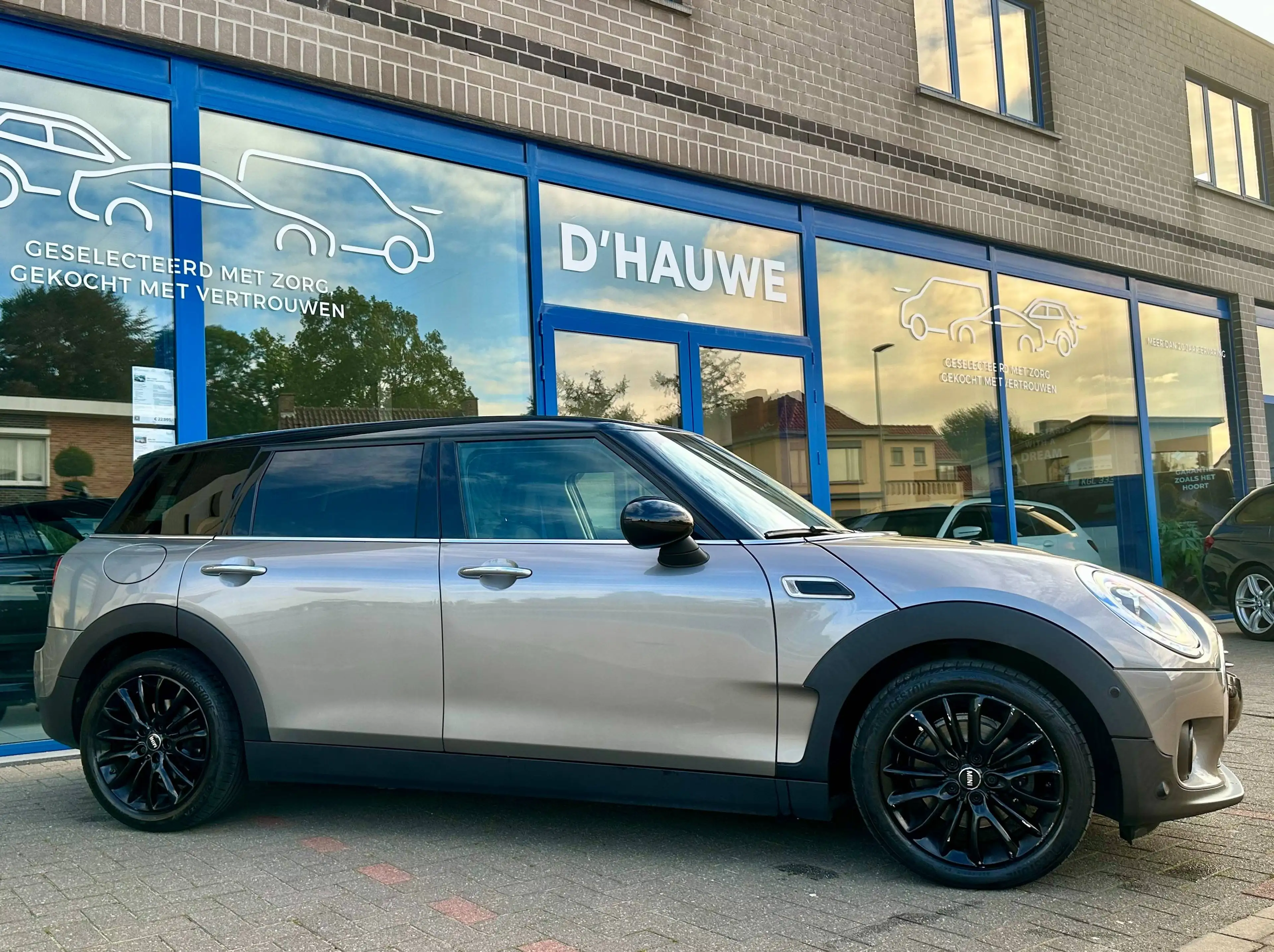 MINI Cooper Clubman Mini Cooper Clubman *automaat*LED*navi*auto ac* — photo 2