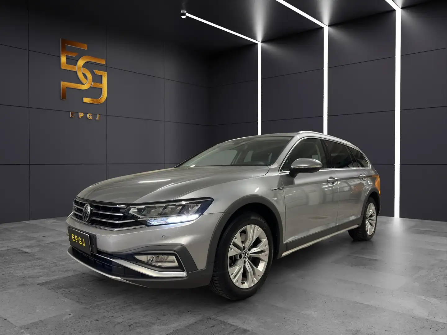 Volkswagen Passat Alltrack 2.0 tdi 4motion 200cv dsg Gris - 1
