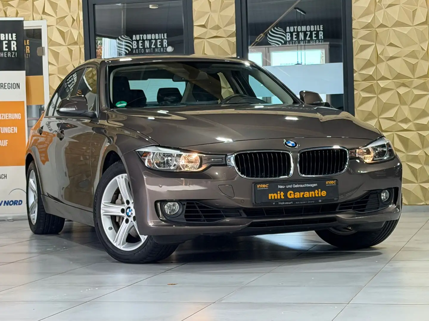 BMW 335 3 Limousine 335 i xDrive/NAVI/LEDER/AUTOM/ - 1