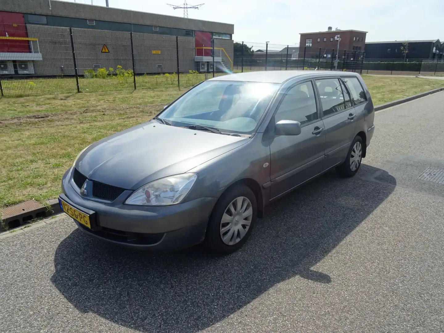 Mitsubishi Lancer Station Wagon 1.6 Inform Gris - 1