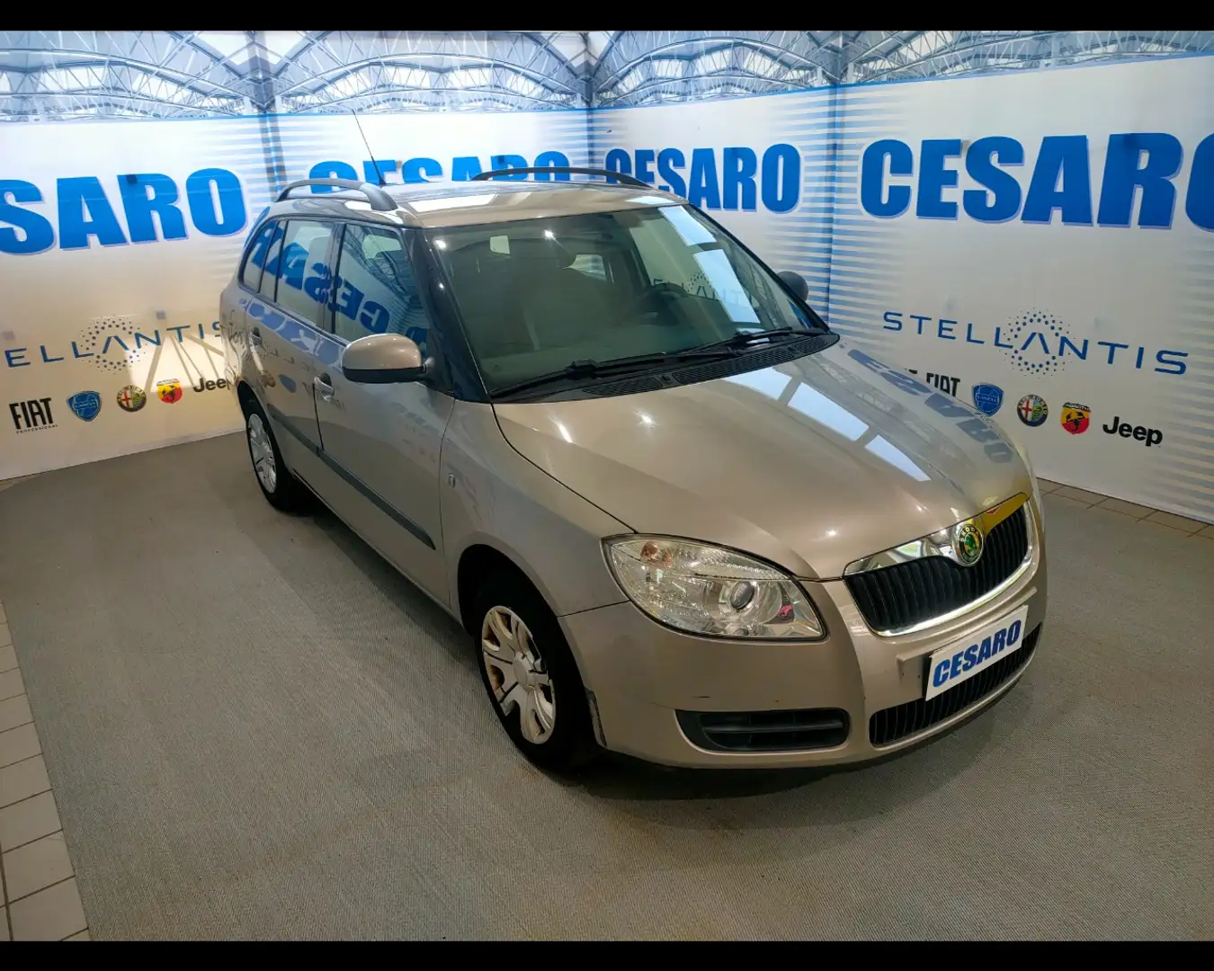 Skoda Fabia Wagon 1.2  Style Beige - 1