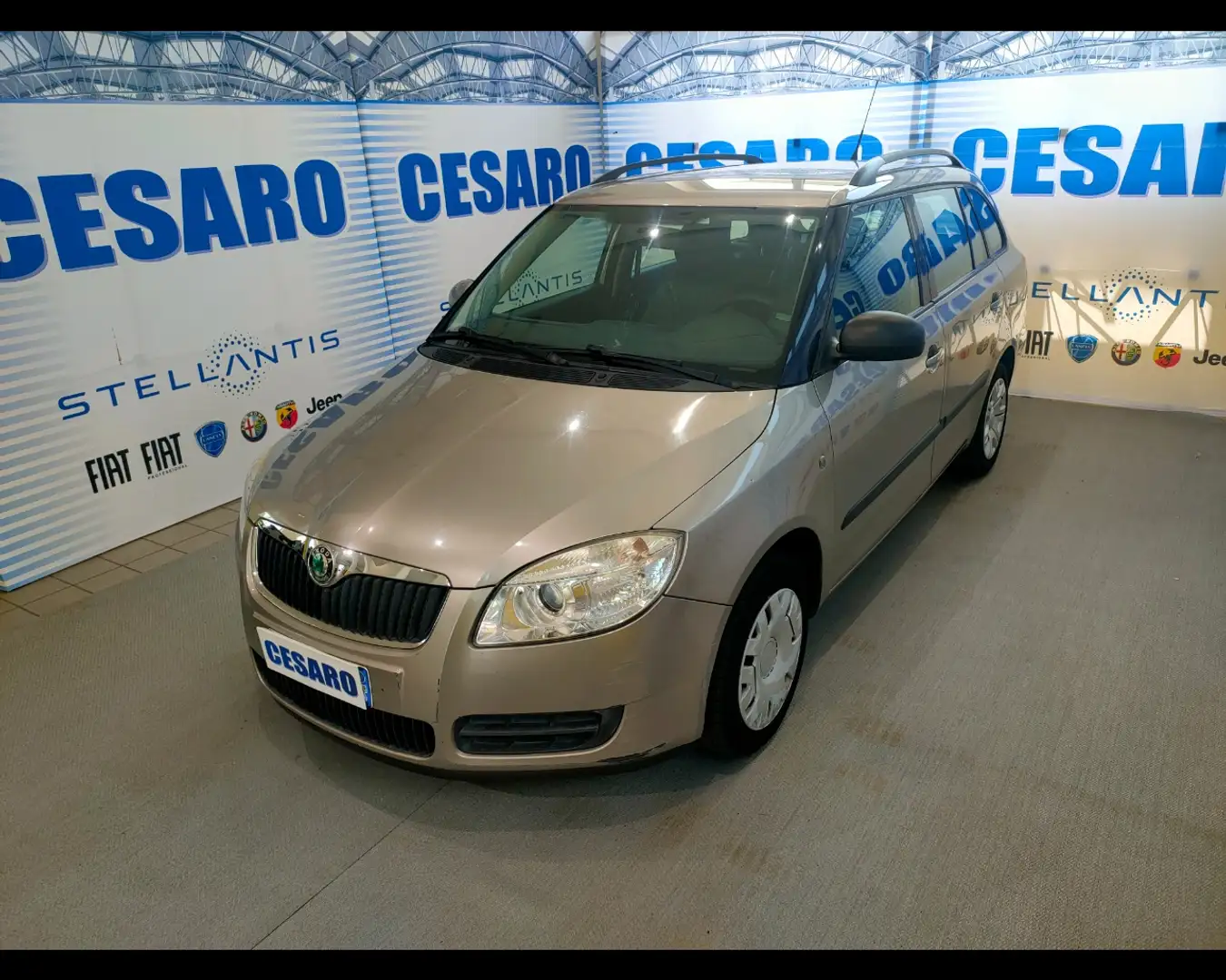 Skoda Fabia Wagon 1.2  Style Beige - 2