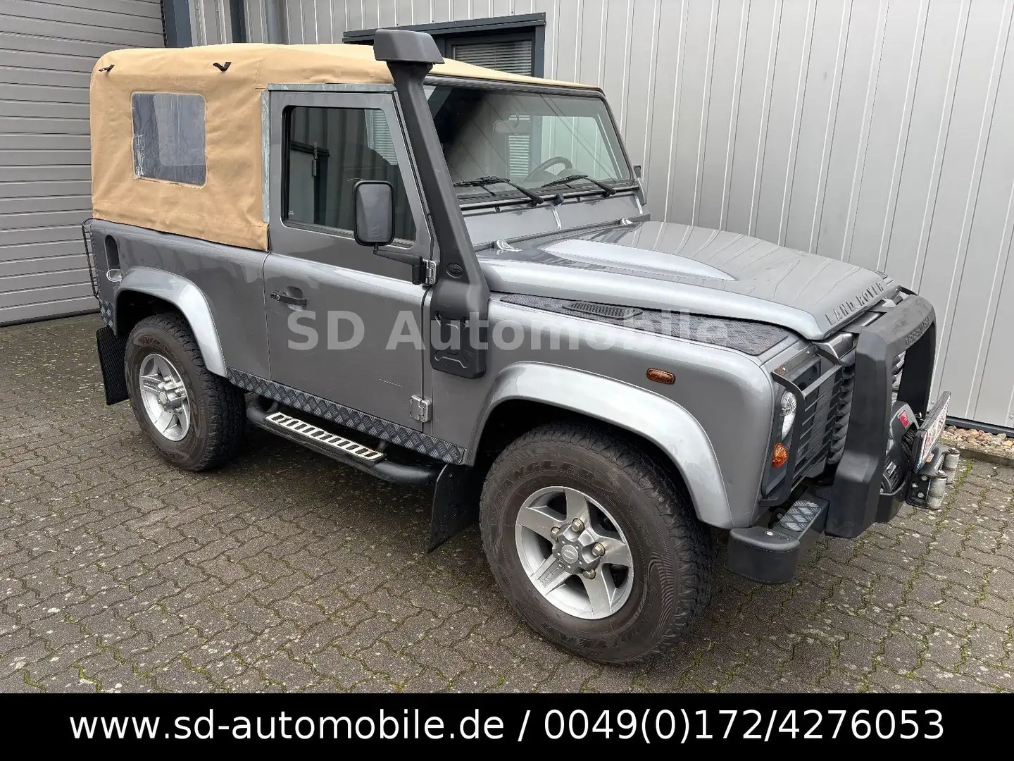 Land Rover Defender 90 Td4 SOFT TOP Grau - 1