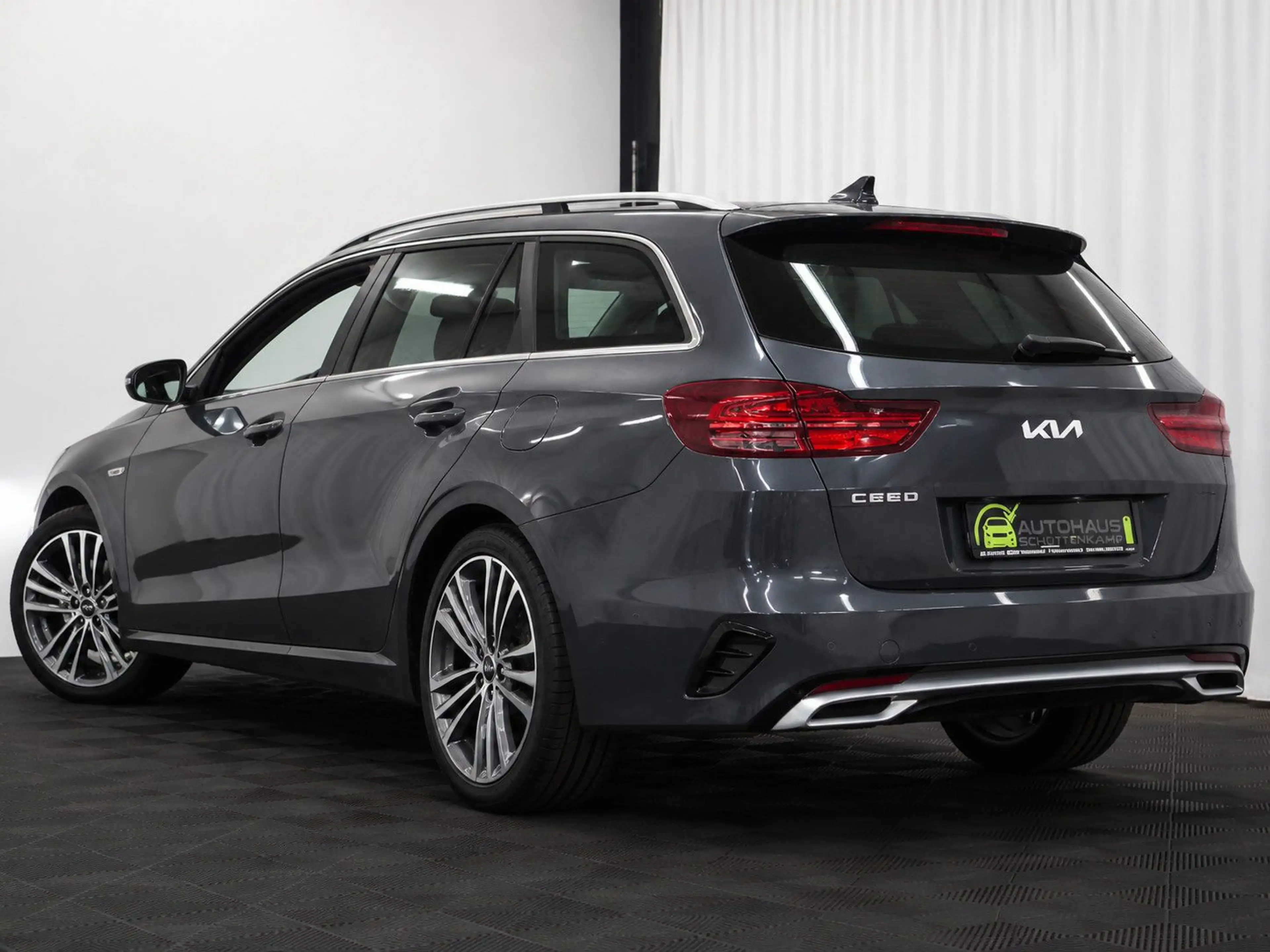 Kia Ceed SW / cee'd SW Ceed SW *GT-LINE* ACC+RFKMRA+E-SITZE+PANO-DACH — photo 3