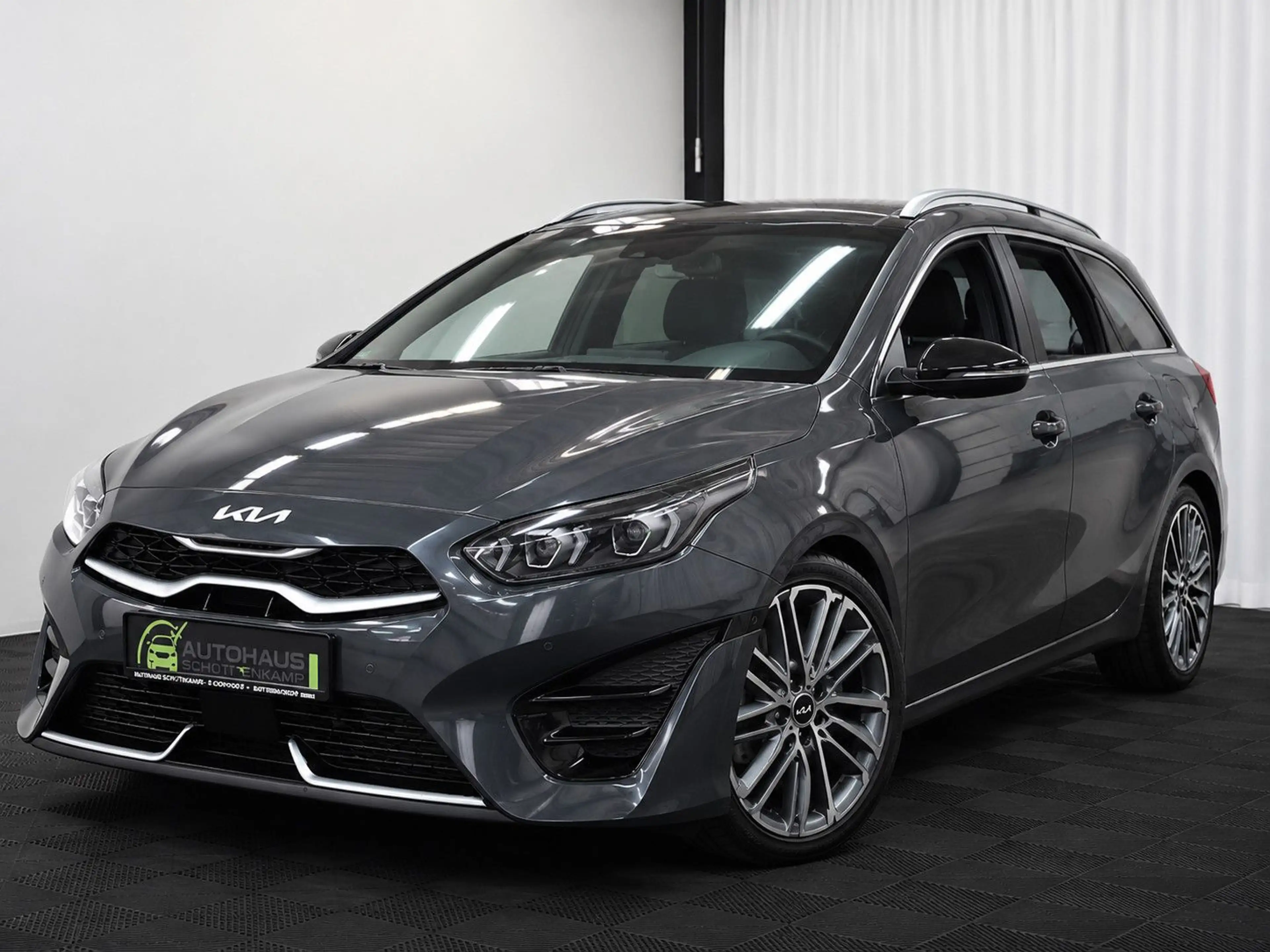Kia Ceed SW / cee'd SW Ceed SW *GT-LINE* ACC+RFKMRA+E-SITZE+PANO-DACH — photo 2