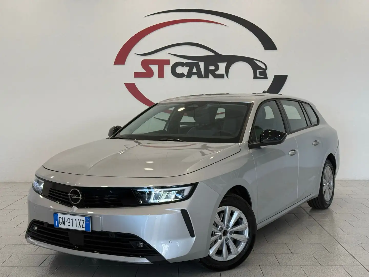 Opel Astra Sports Tourer 1.5 Edition Zilver - 1