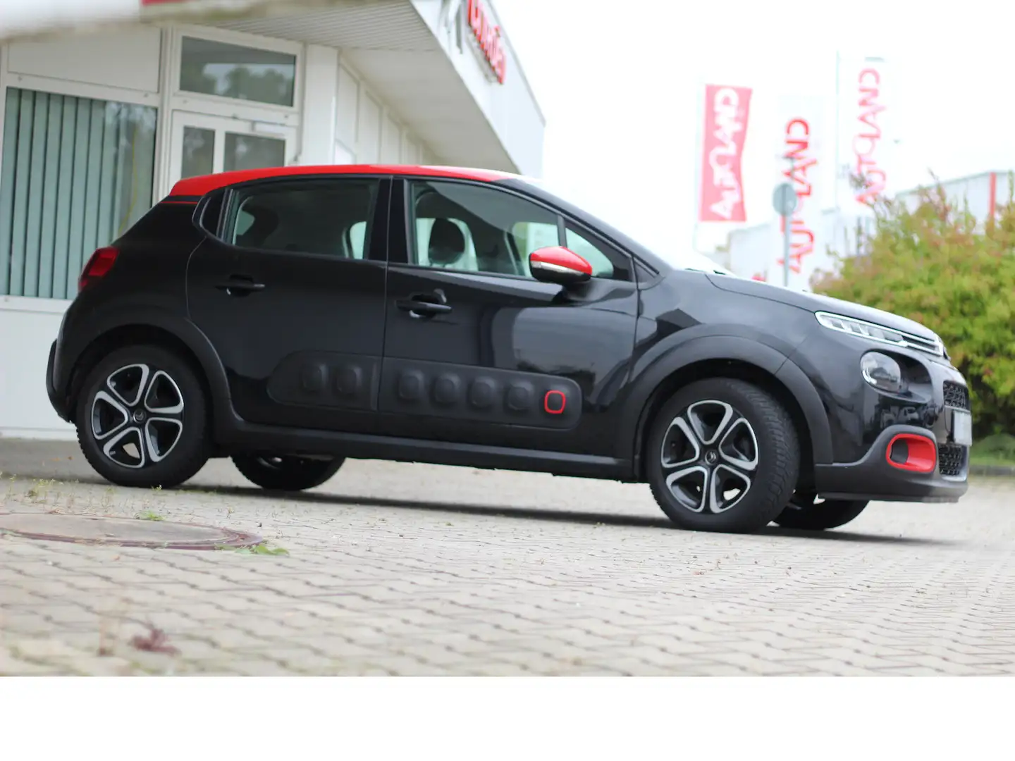 Citroen C3 Shine Schwarz - 1