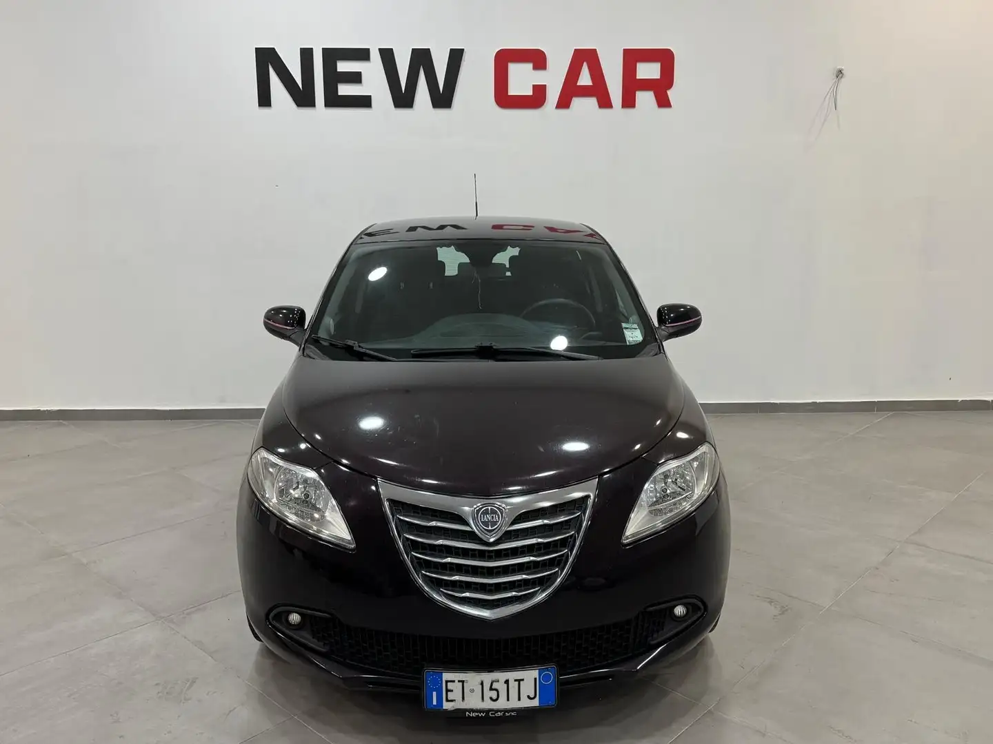 Lancia Ypsilon 1.3 MJT 16V 95 CV 5 porte S&S Platinum Lilla - 2