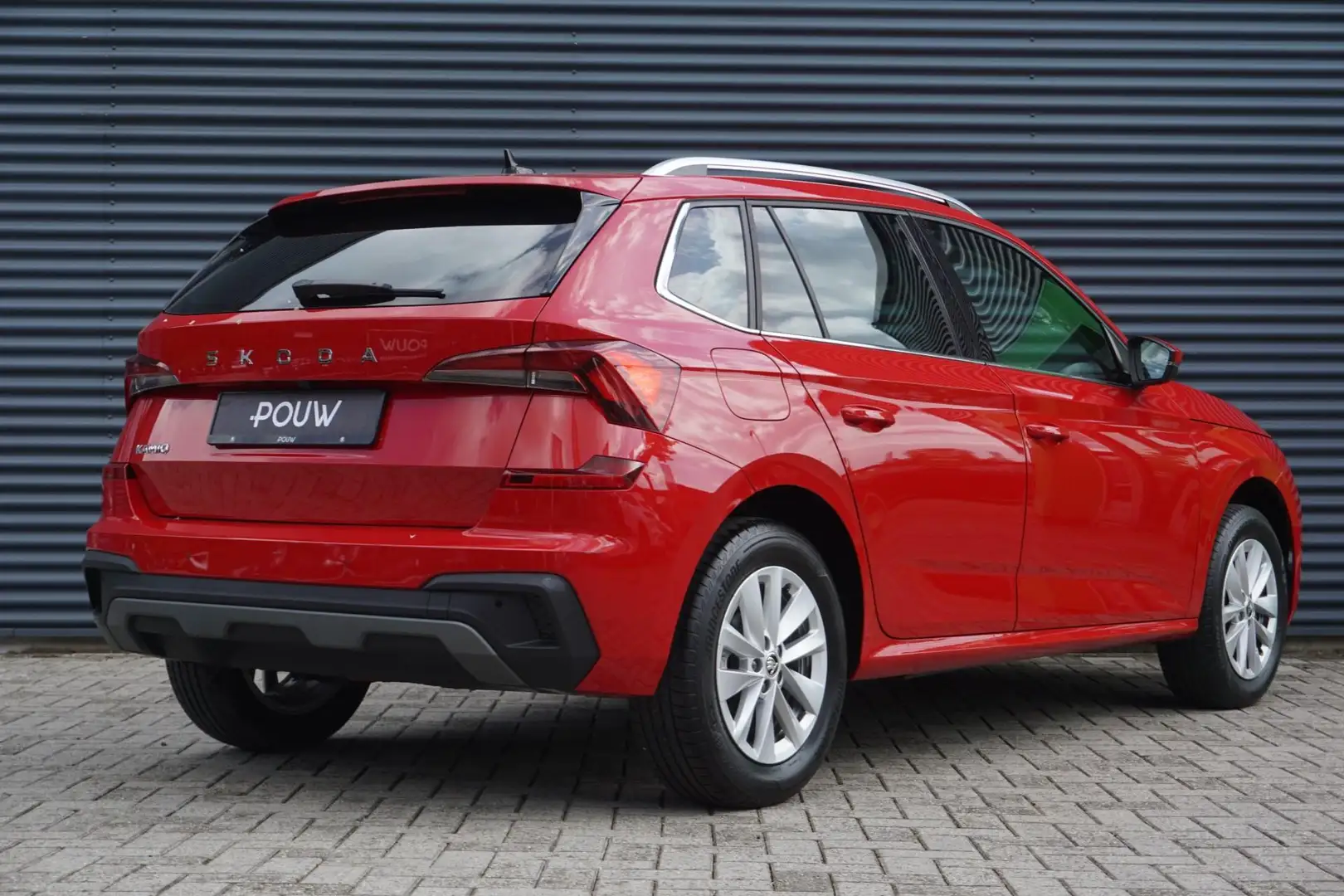 Skoda Kamiq 1.0 TSI 115pk DSG Business Edition | Apple CarPlay Rood - 2