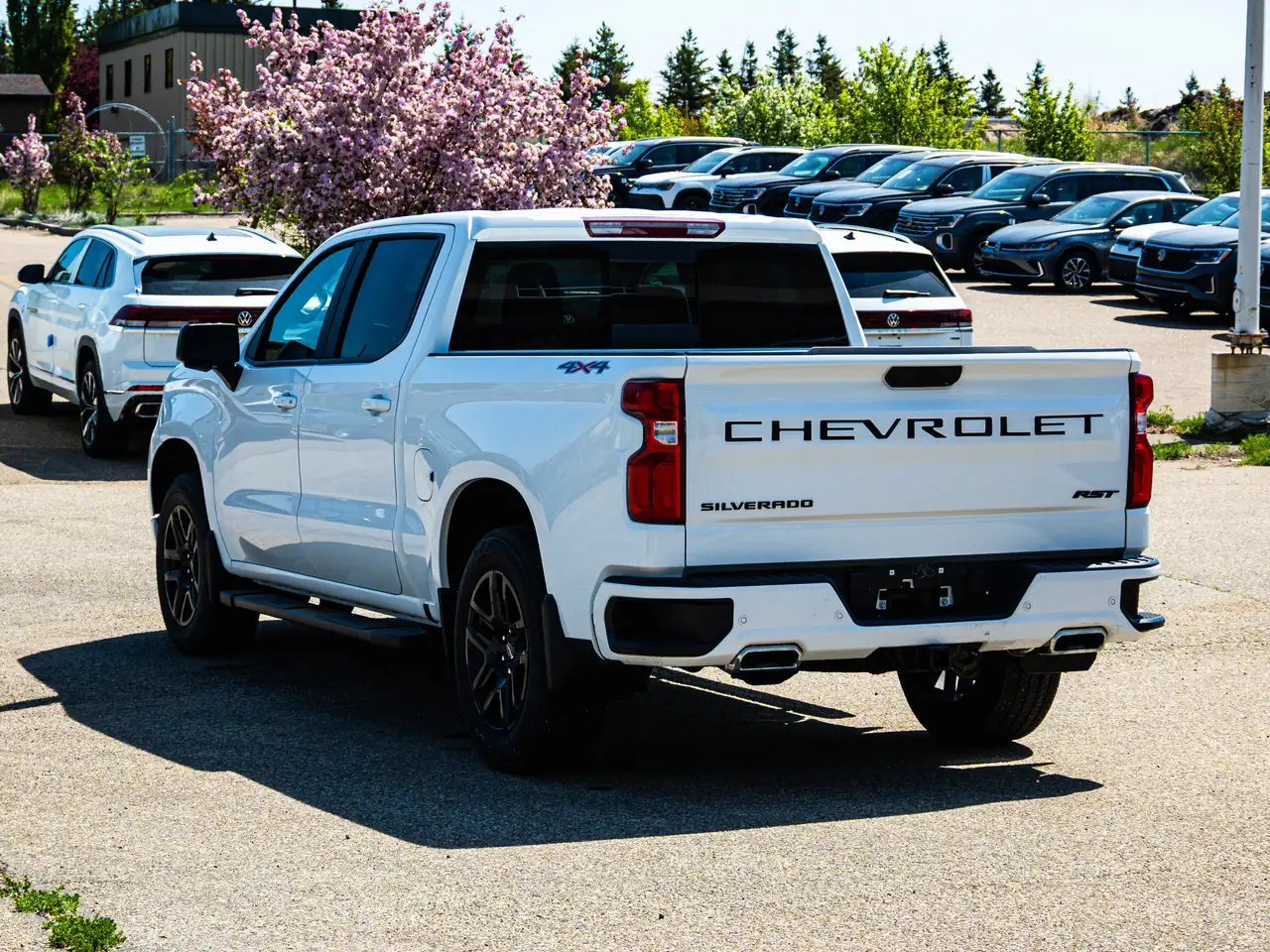 Chevrolet Silverado 1500 снимка Chevrolet Silverado 1500