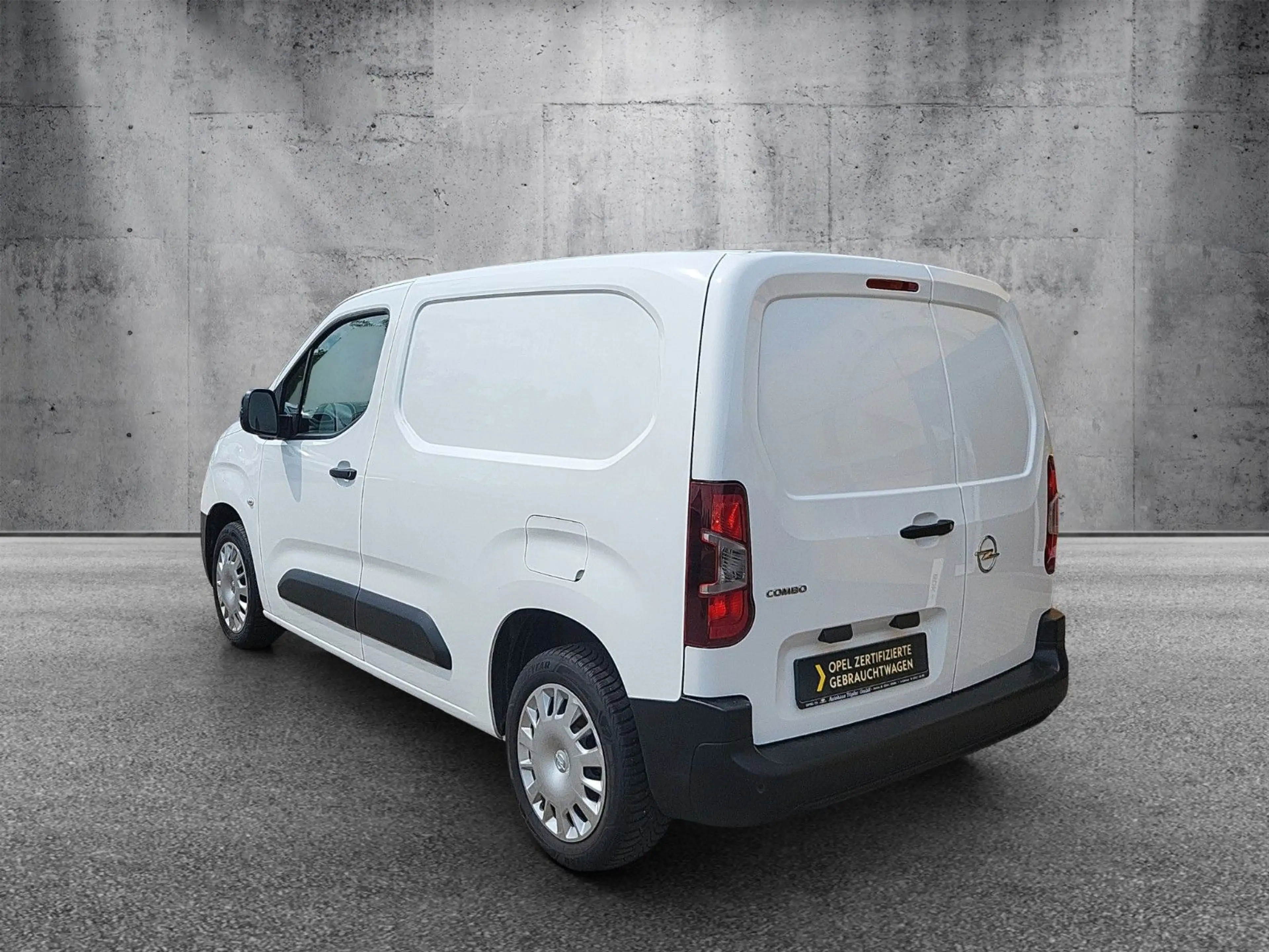 Opel Combo E Cargo"Edition" aus 1-Hand Navi/DAB/Klima — photo 4