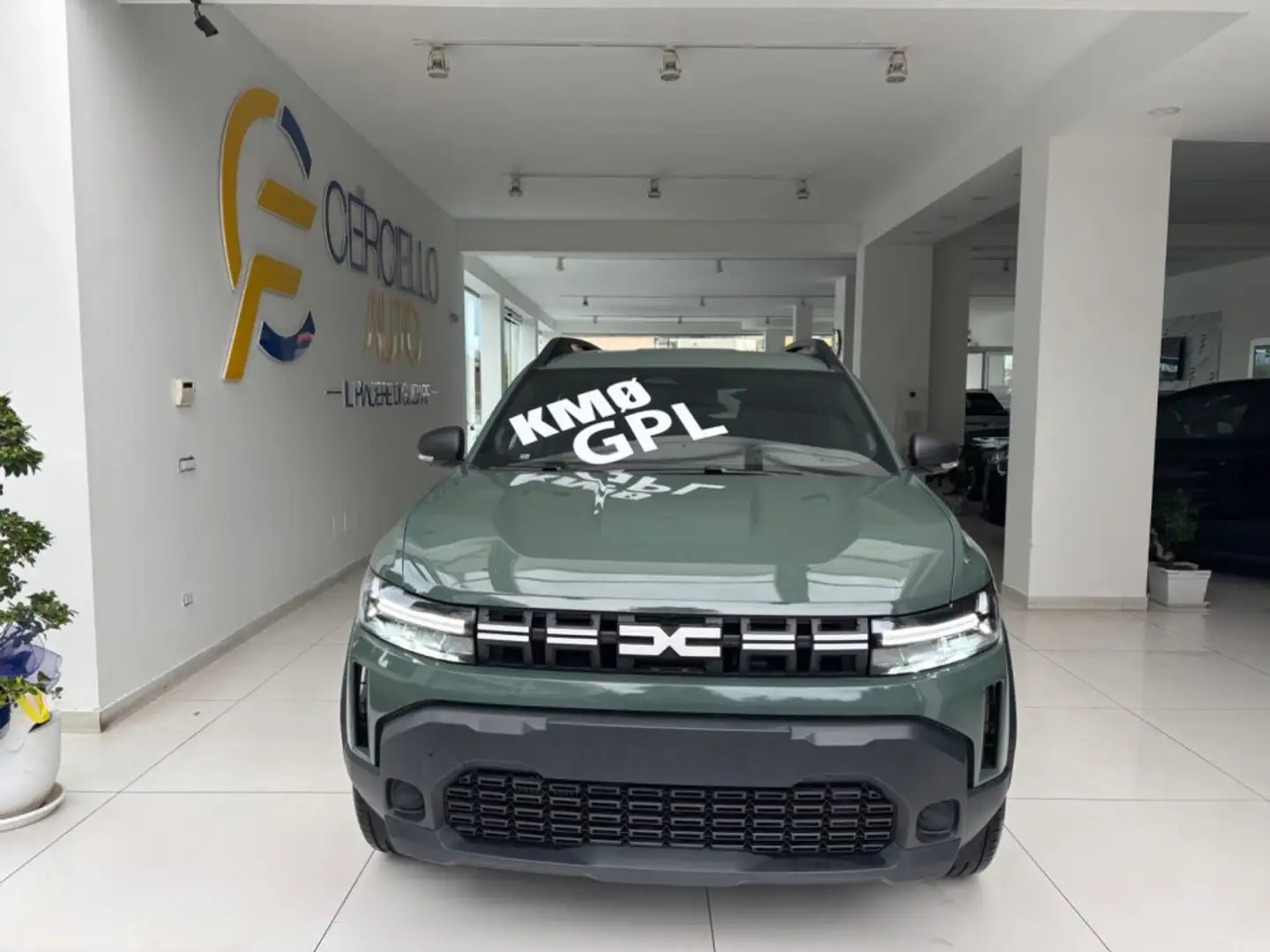 Dacia Duster 1.0 TCe GPL 4x2 Essential tua da €229,00 mensili Grau - 2