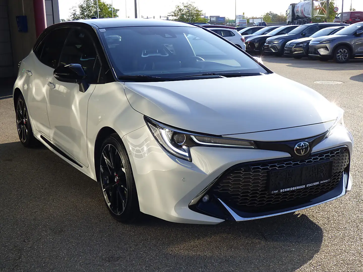 Toyota Corolla 2,0 Hybrid GR-S 8-fach Grau - 2