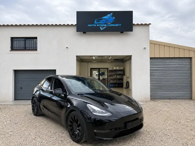 Tesla Model Y Performance 534 Black Carbon, attelage inclus TVA