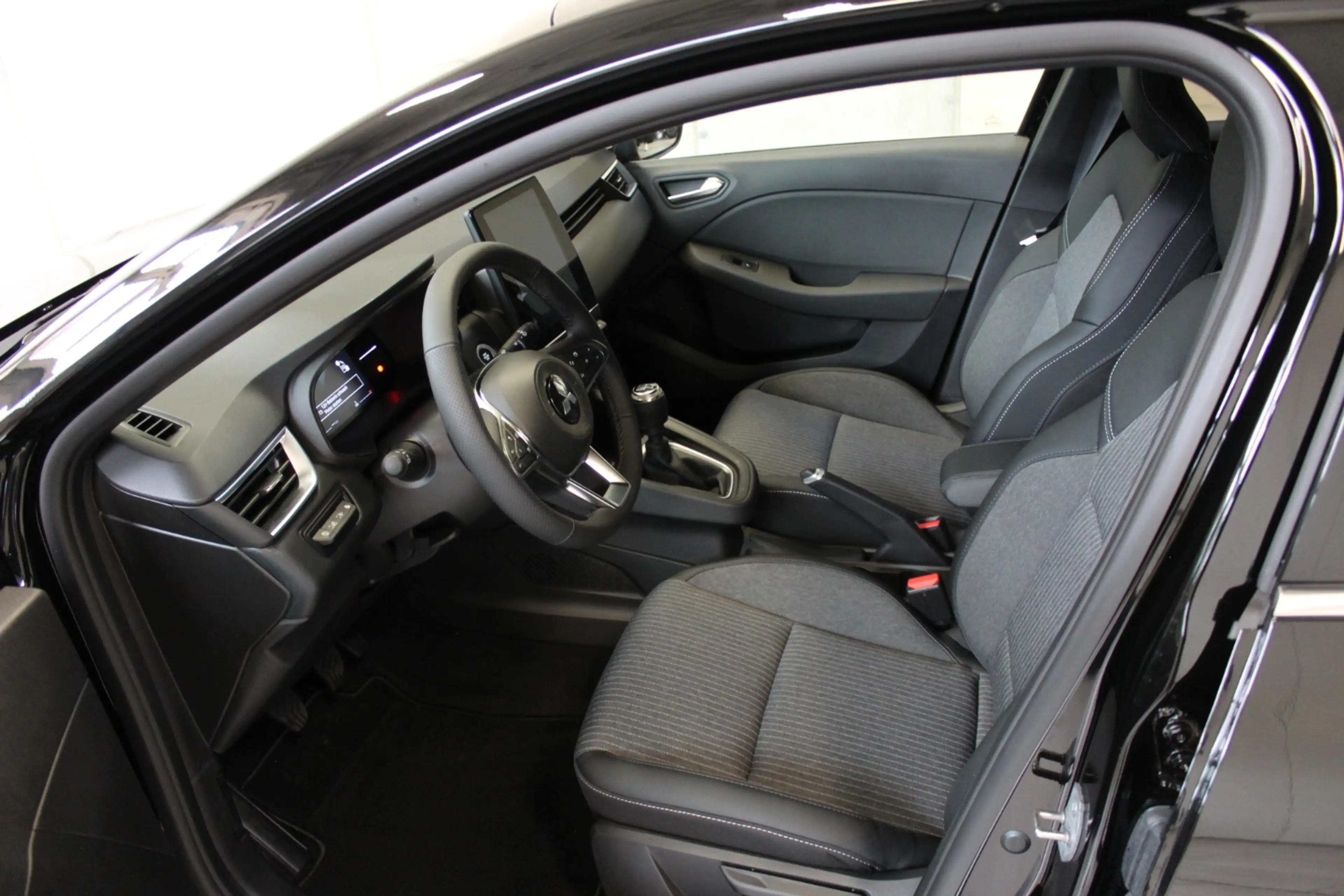 Mitsubishi Colt EDITION 1.0 T-Benziner 6-Gang — photo 9