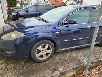 Croma 2.4 Multijet 20V DPF Automatik Emotion