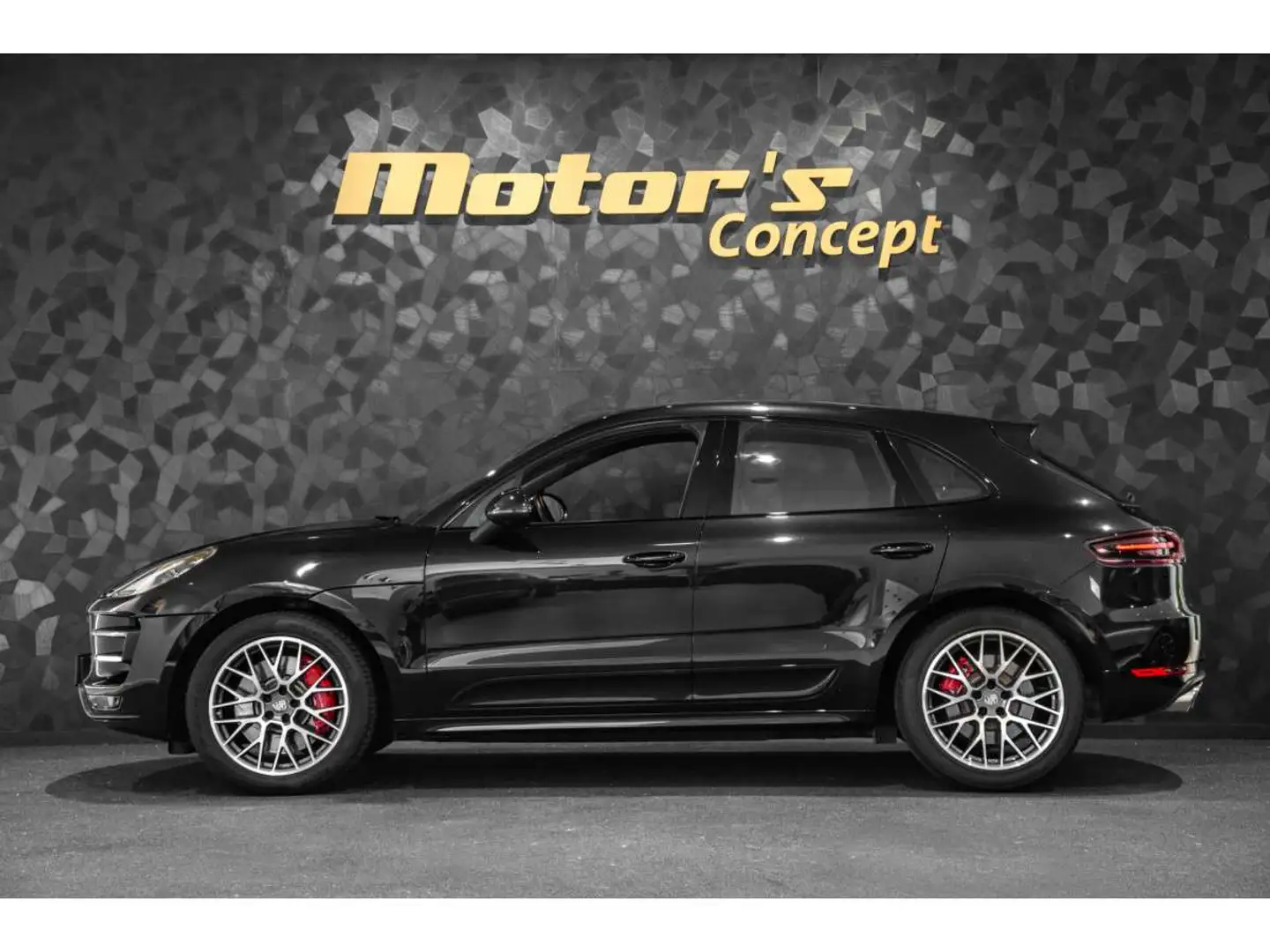 Porsche Macan Turbo Pack Performance Noir - 2