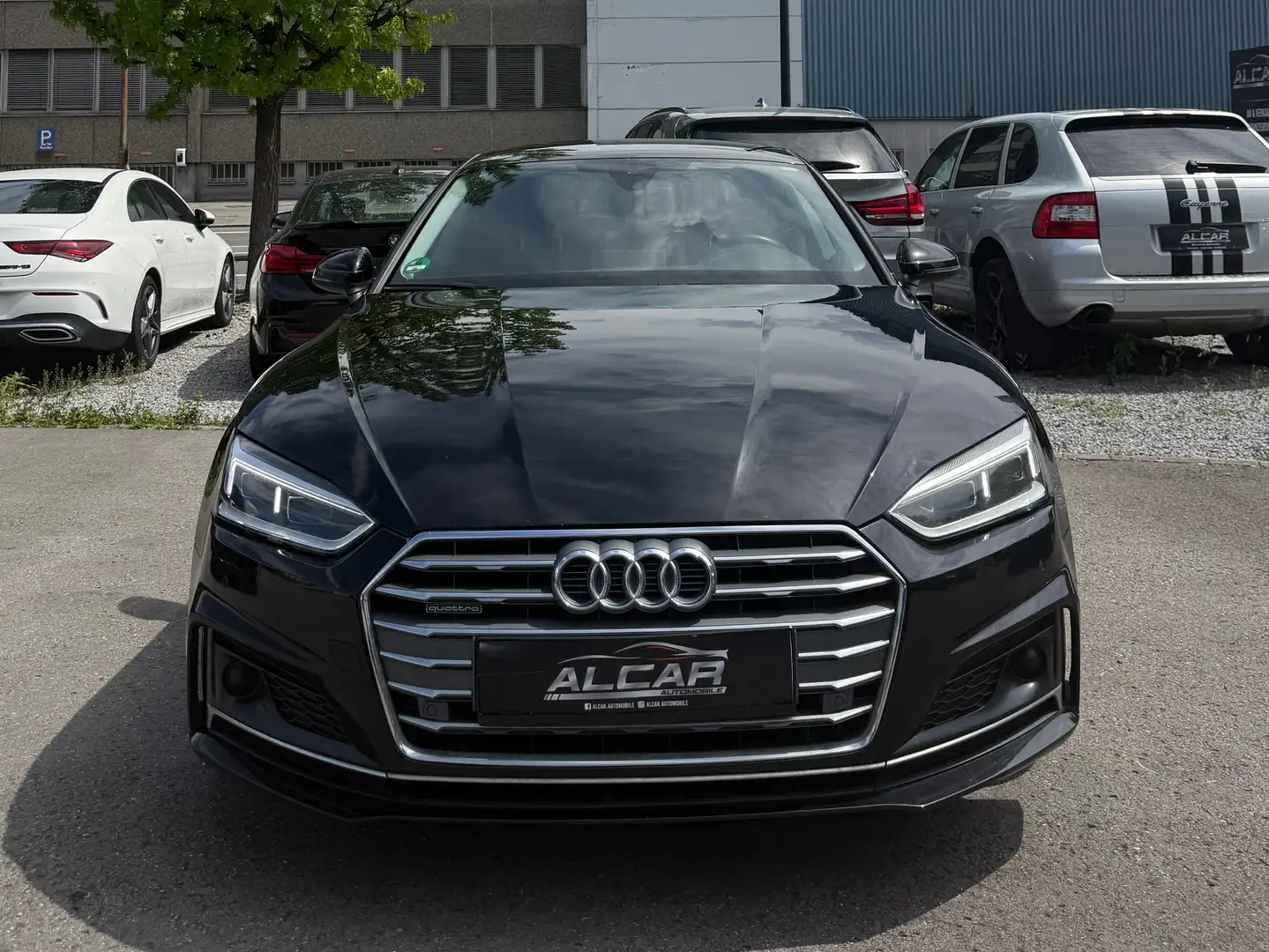 Audi A5 quattro S-Line Zwart - 1