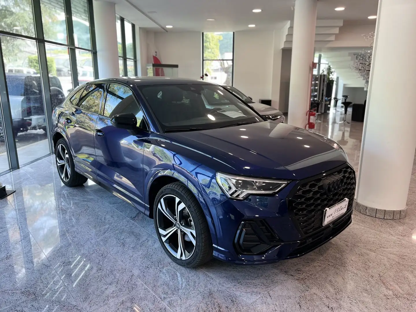 Audi Q3 SPB 35 TDI S tronic Identity Black Bleu - 1