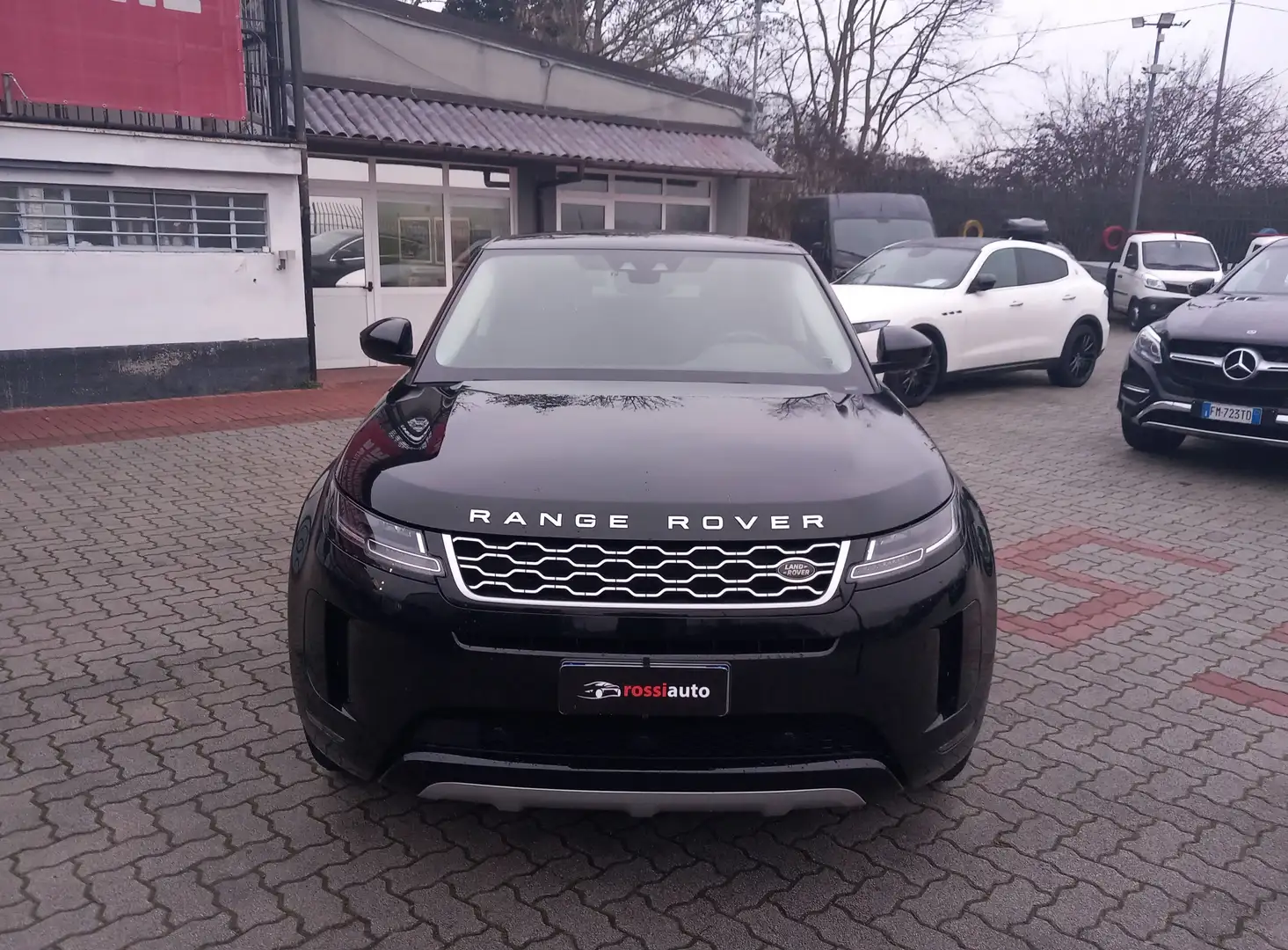 Land Rover Range Rover Evoque II 2019 2.0 i4 mhev awd 200cv auto Schwarz - 2